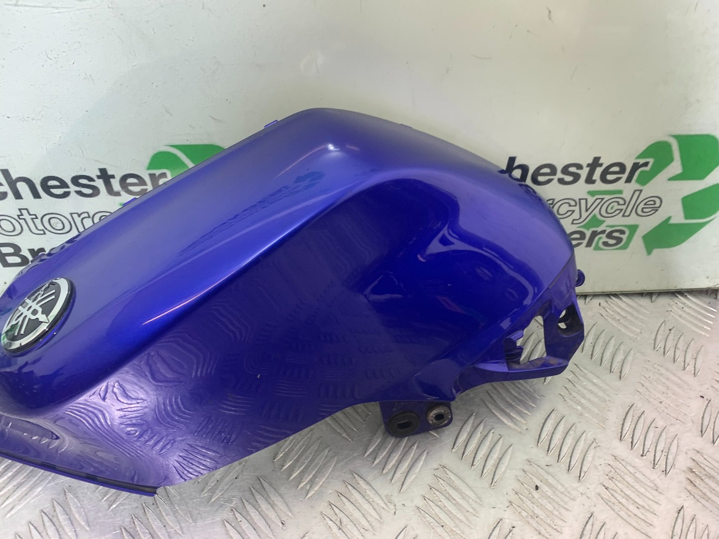 YAMAHA YZF-R125 YZF 125 LEFT TANK PANEL  YEAR 2019-2022 (CMB1263)