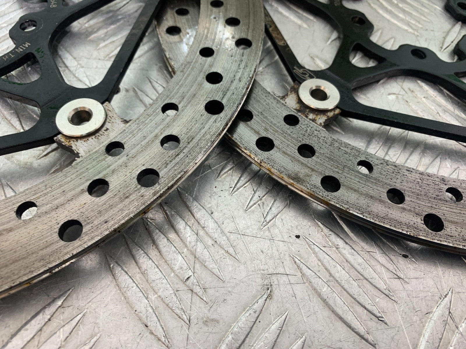 APRILIA TUONO 1000 V4 FRONT BRAKE DISCS   YEAR 2013-2014  (CMB1239)