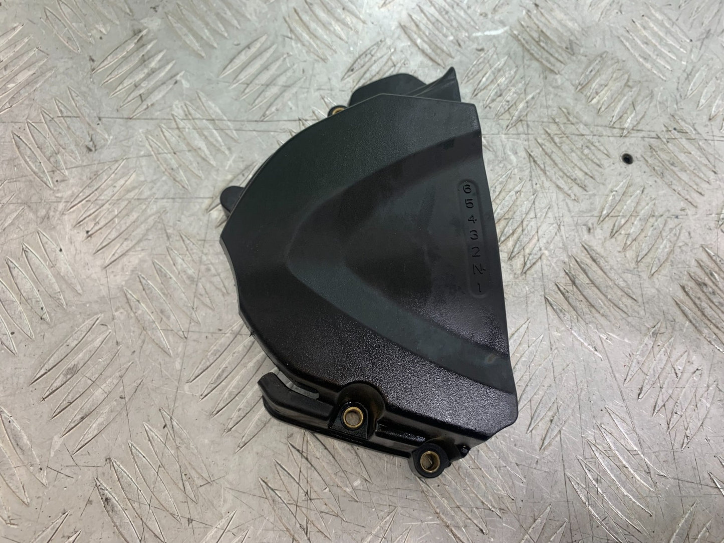 TRIUMPH 675 STREET TRIPLE R SPROCKET COVER  YEAR 2013 - 2016 (CMB1221)