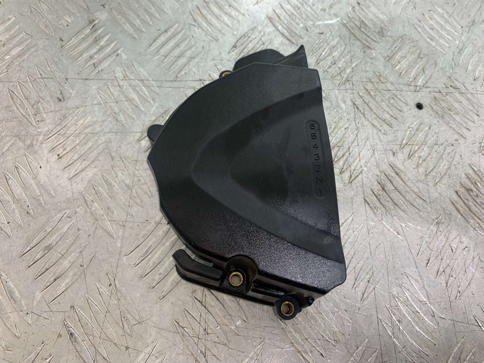 TRIUMPH 675 STREET TRIPLE R SPROCKET COVER  YEAR 2013 - 2016 (CMB1221)
