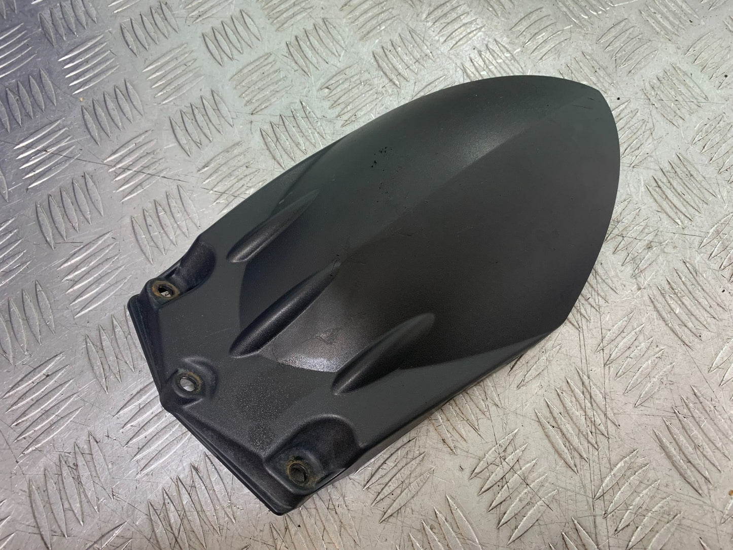 TRIUMPH 1050 SPEED TRIPLE HUGGER YEAR 2005-2007 (CMB1322)