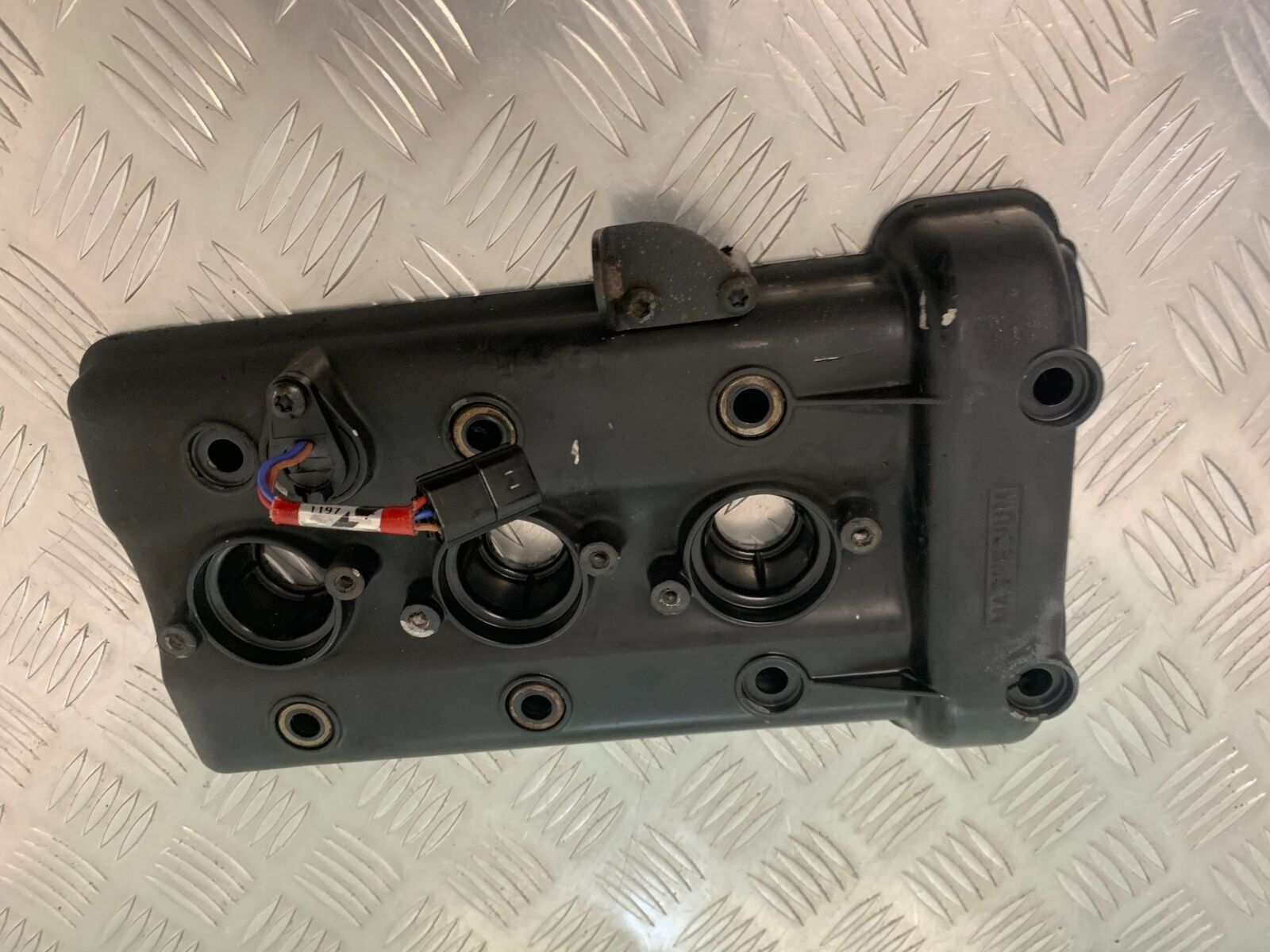 TRIUMPH 885 TIGER ROCKER COVER   YEAR 2000