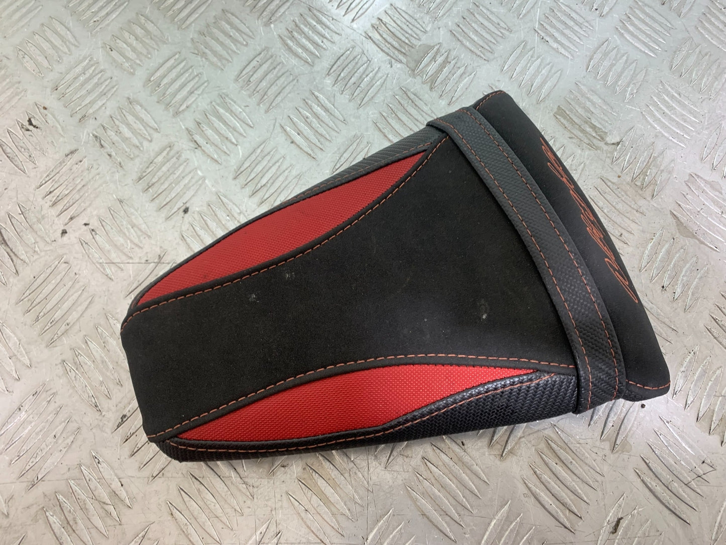 KAWASAKI ZX10R ZX 10R REAR SEAT   YEAR 2011-2015 (CMB1154)