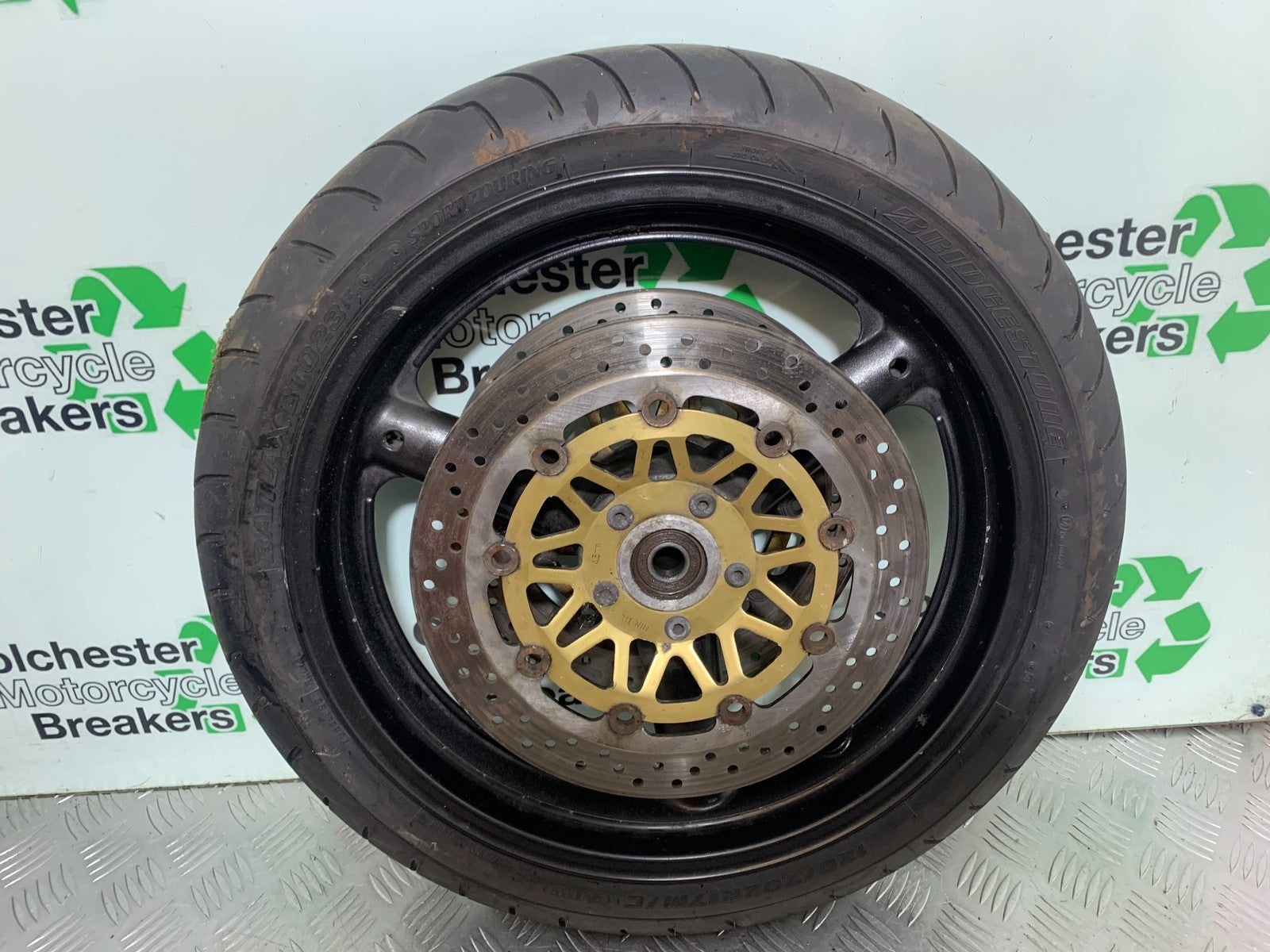 SUZUKI GSF1200 GSF 1200 BANDIT FRONT WHEEL AND DISCS   YEAR 2001-2004 (CMB1188)