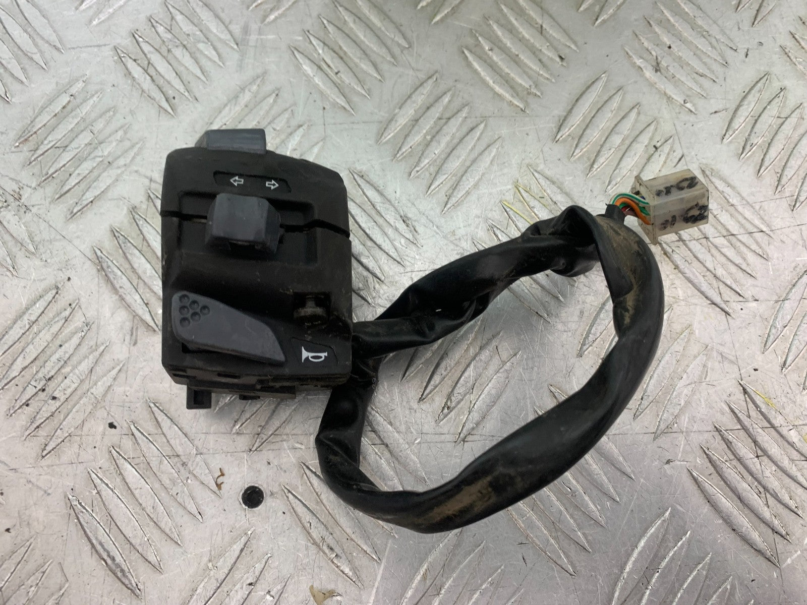 BSA 650 GOLD STAR LEFT SWITCH GEAR  YEAR 2022-2025 (CMB1262)