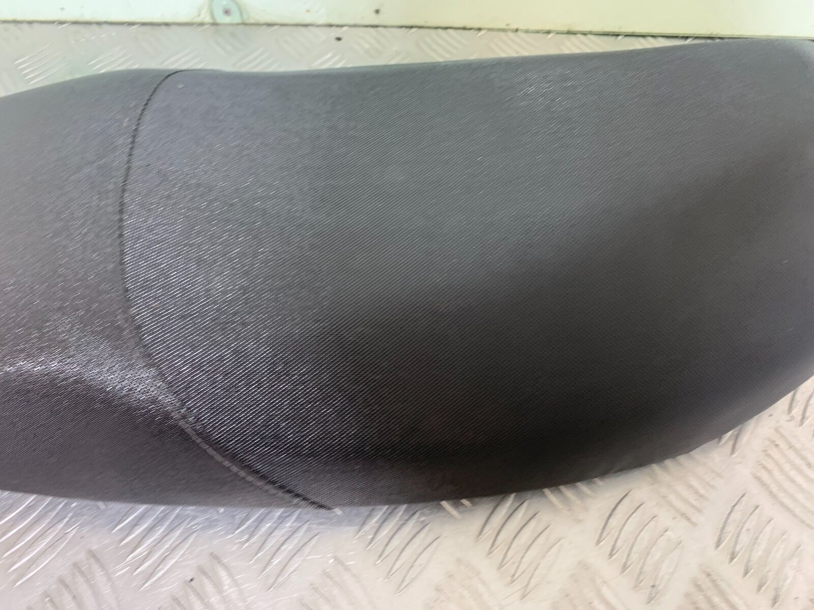 LEXMOTO MATADOR 125 JJ125T-17 SEAT   (CMB1115)