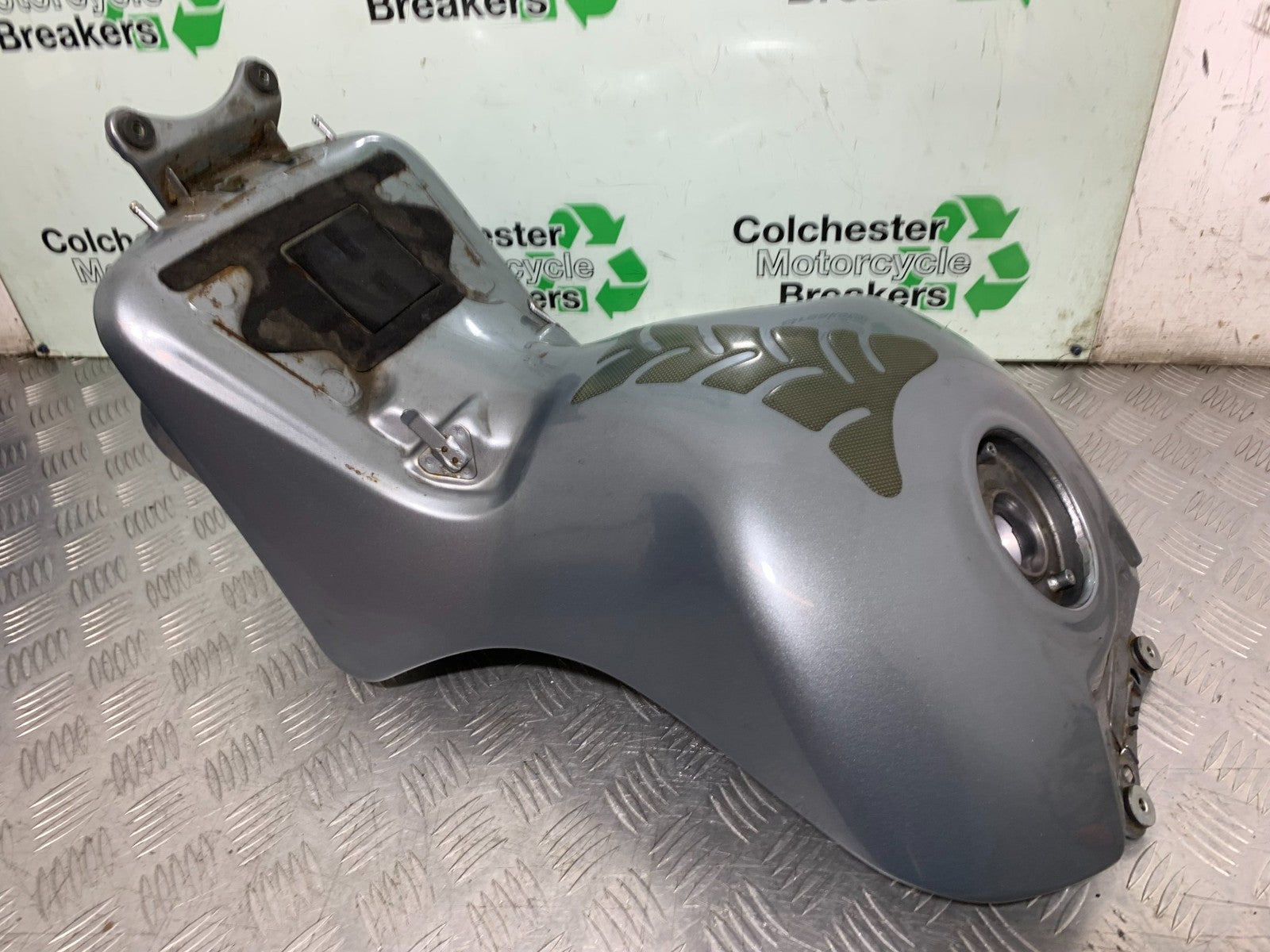 KAWASAKI GTR1400 GTR 1400 PETROL TANK  YEAR 2007-2009 (CMB1306)