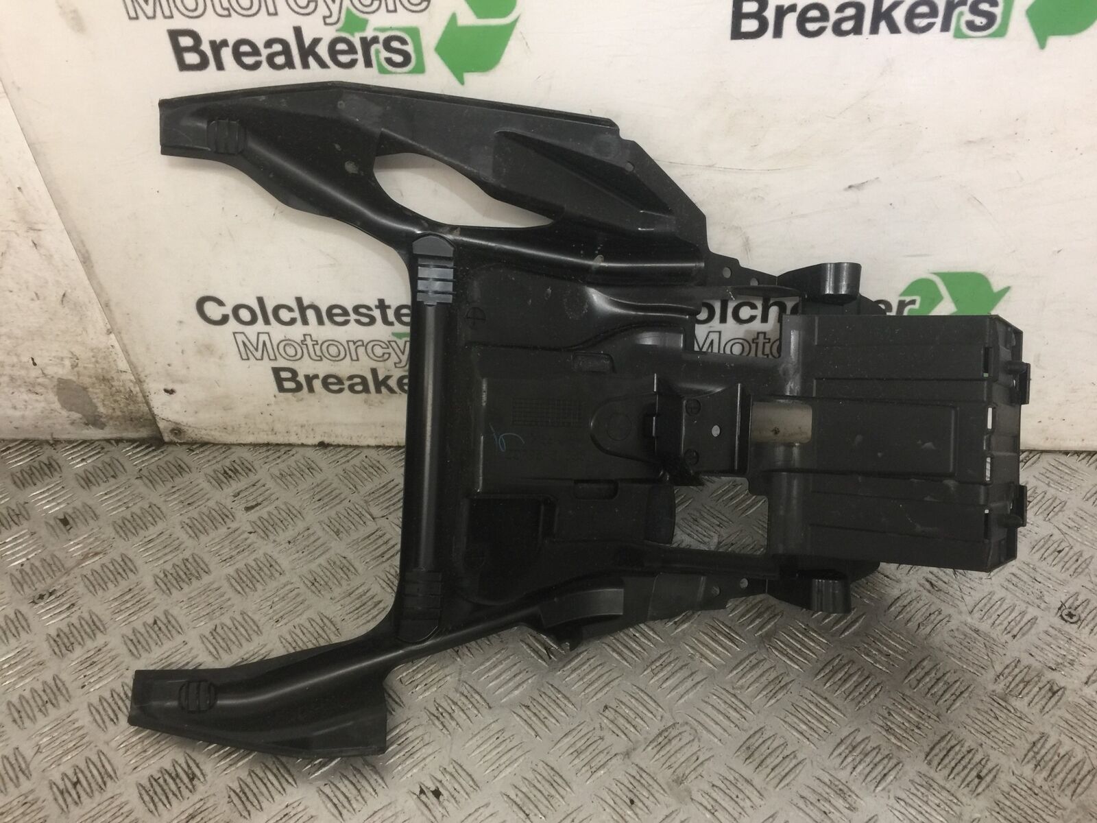 SUZUKI 650 BURGMAN BATTERY BOX   YEAR 2014-2018 (STOCK 769)