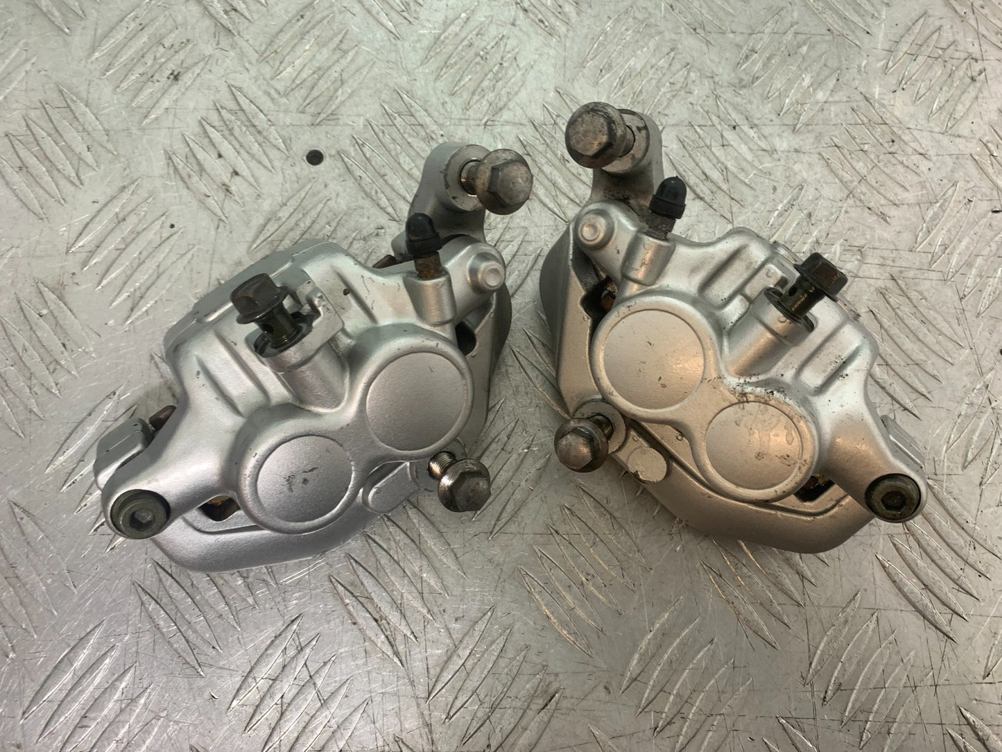 YAMAHA XJ900 XJ 900 DIVERSION FRONT BRAKE CALIPERS  YEAR 1994-2002(CMB1292)