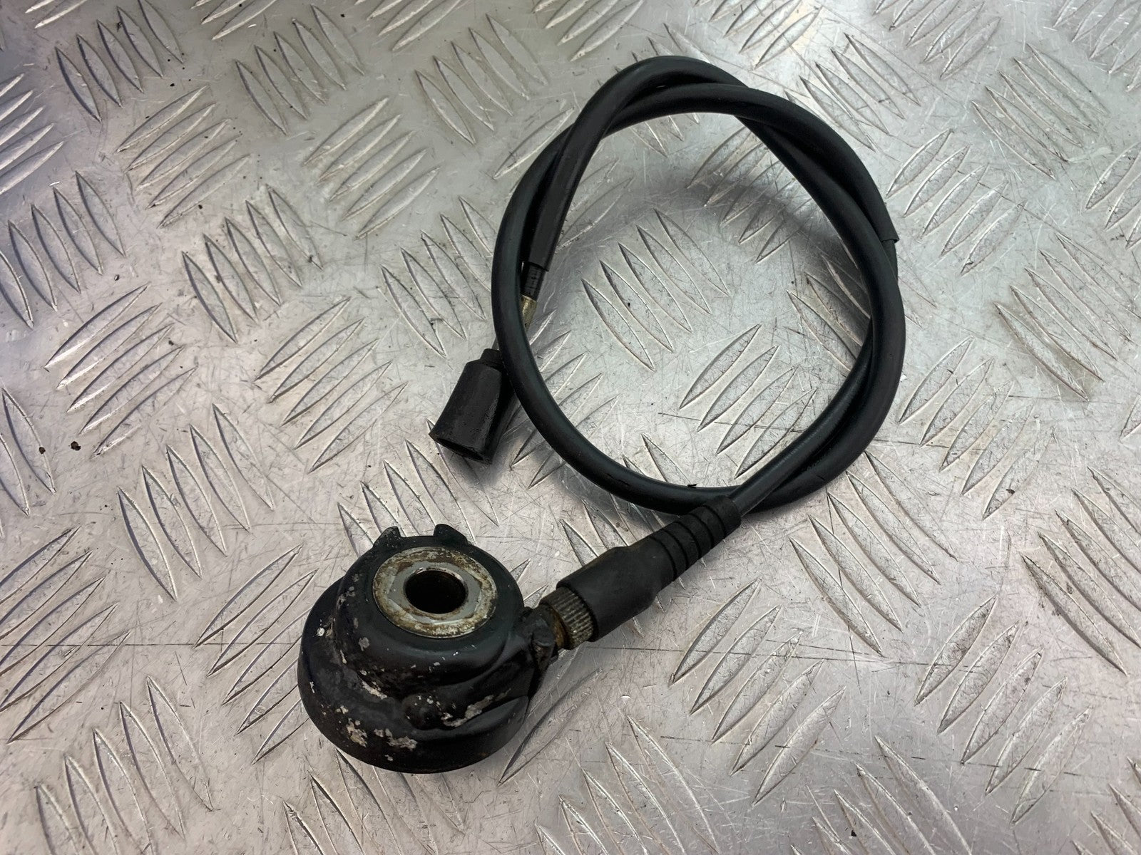 YAMAHA YBR125 CUSTOM SPEEDO DRIVE AND CABLE  YEAR 2008-2016 (CMB1192)