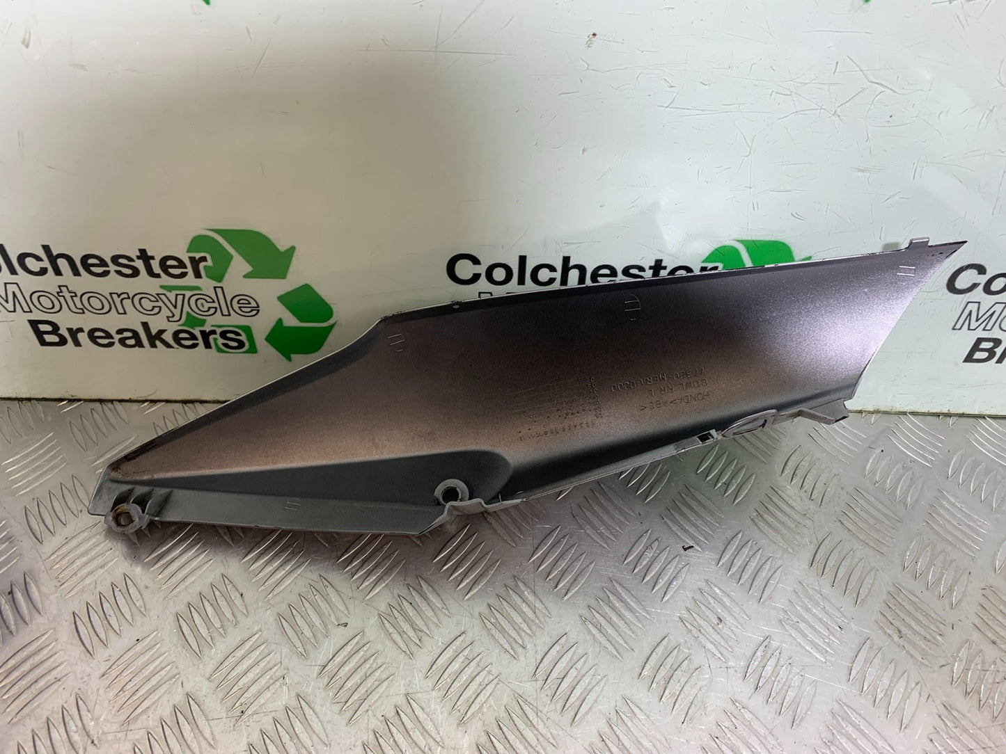 HONDA CBF500 CBF 500 LEFT SEAT PANEL    YEAR 2004-2008  (CMB1294)
