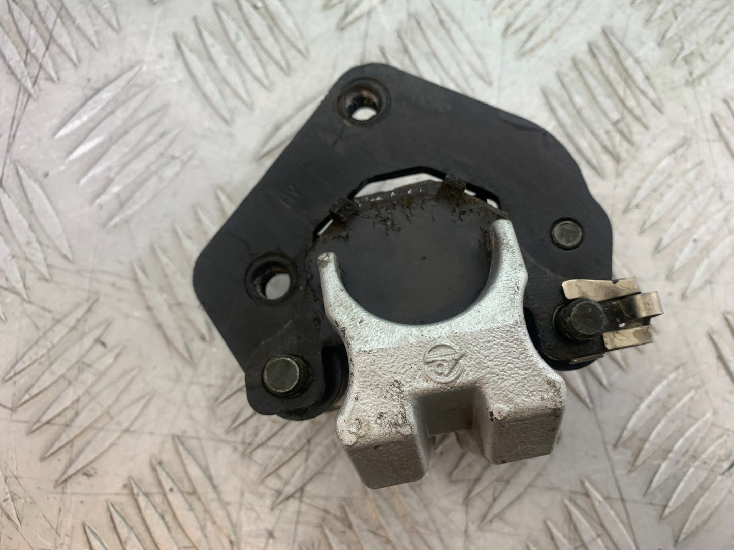 PIONEER NEVADA XF125 FRONT BRAKE CALIPER  YEAR 2009 (CMB1214)