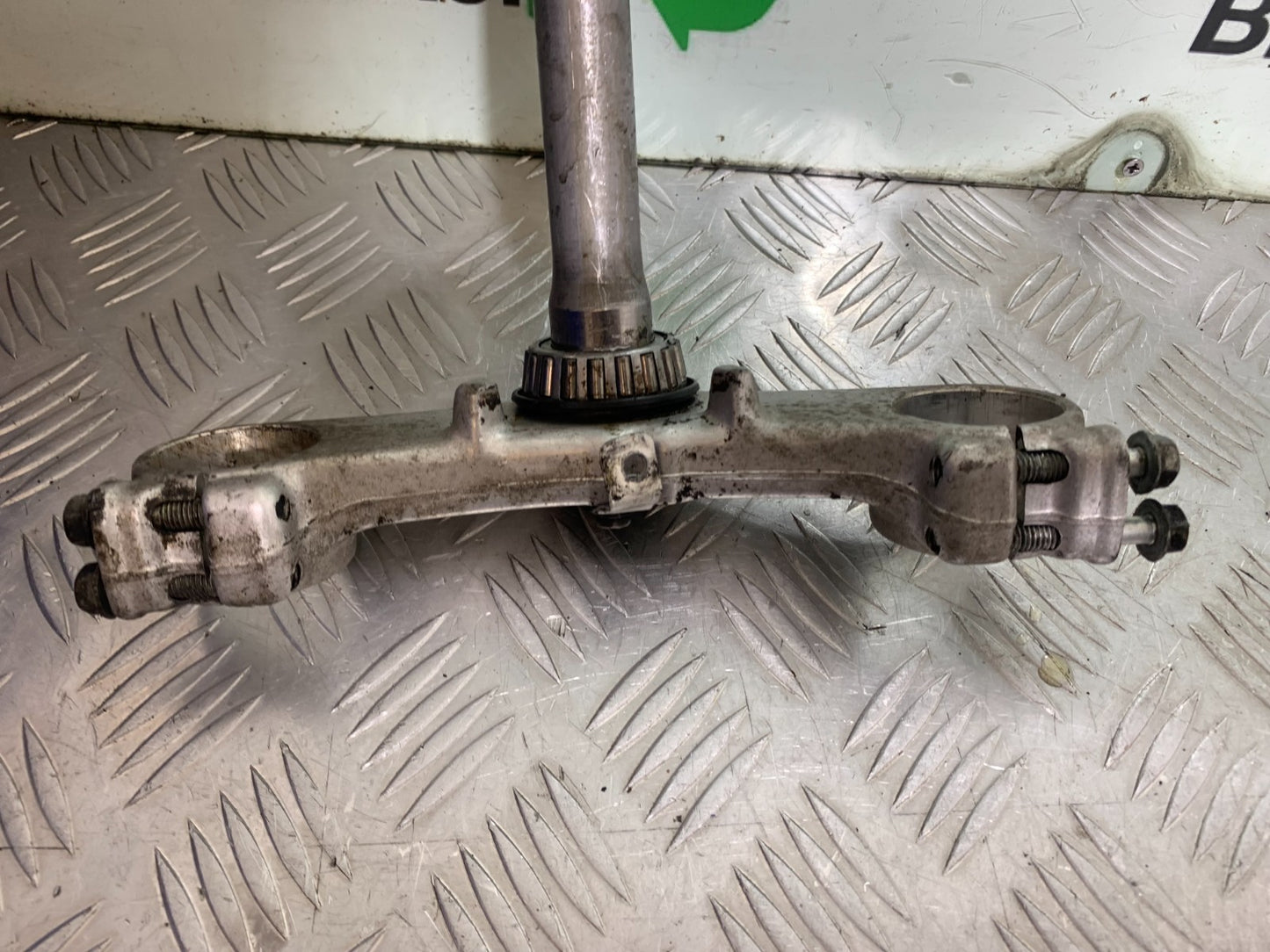 SUZUKI RF900 RF 900 BOTTOM YOKE YEAR 1994-1999 CMB1326