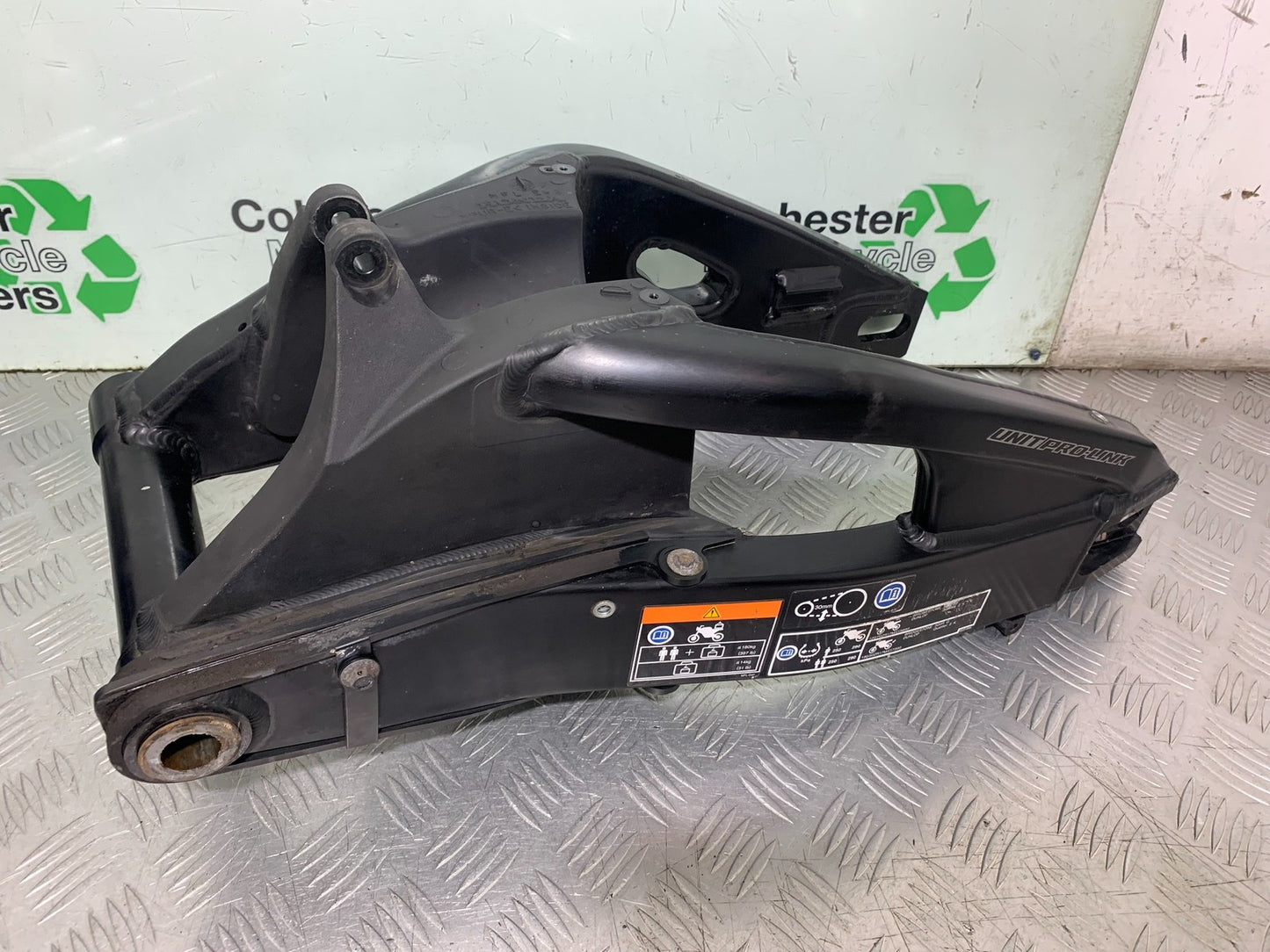 HONDA CBR1000 rr FIREBLADE SWINGARM  2012-2016 (CMB1280)