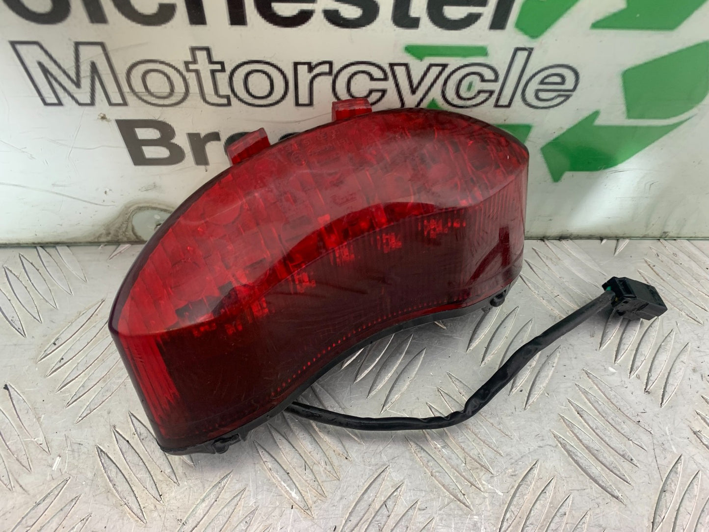 TRIUMPH 675 STREET TRIPLE R REAR LIGHT  YEAR 2012 (CMB1221)