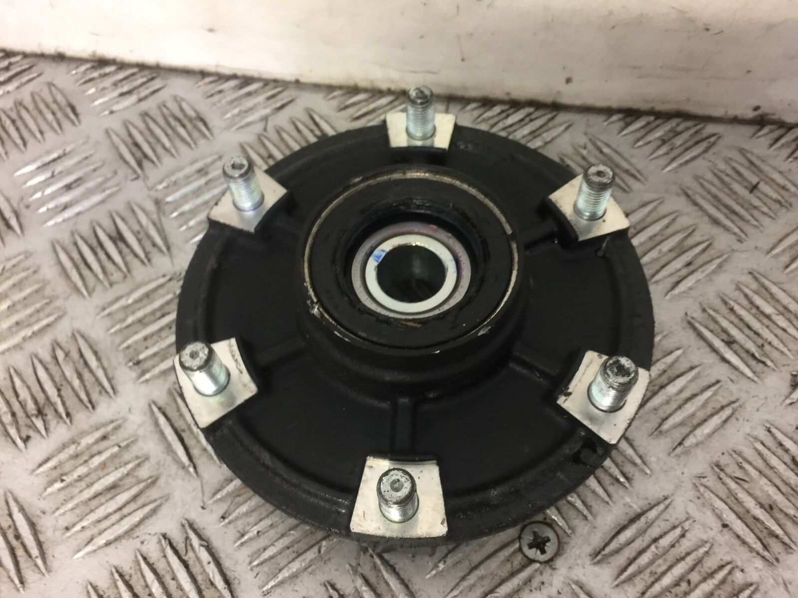 YAMAHA MT07 MT-07 SPROCKET CARRIER  YEAR 2014 (STOCK 467)