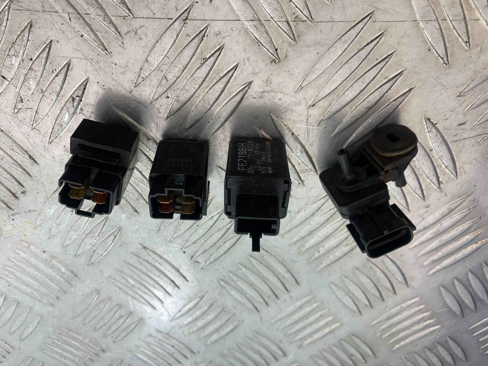 KAWASAKI Z750 Z 750 RELAYS  YEAR 2004-2006  (CMB1104)