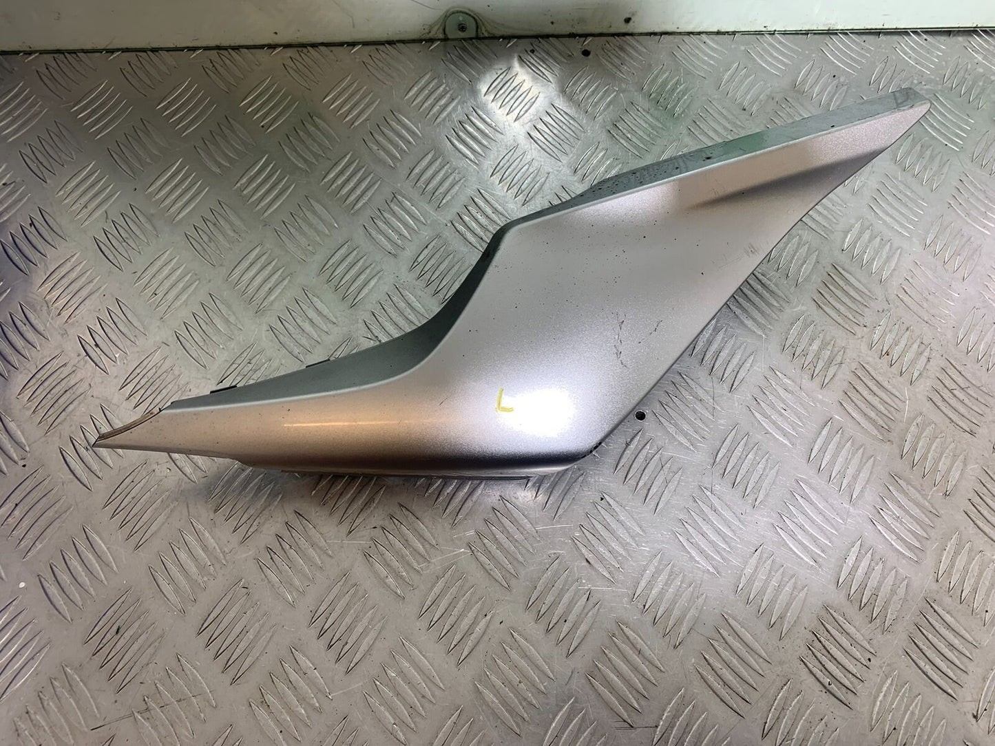 HONDA VFR1200 VFR 1200 FA LEFT SEAT PANEL  YEAR 2010-11 CMB1088)