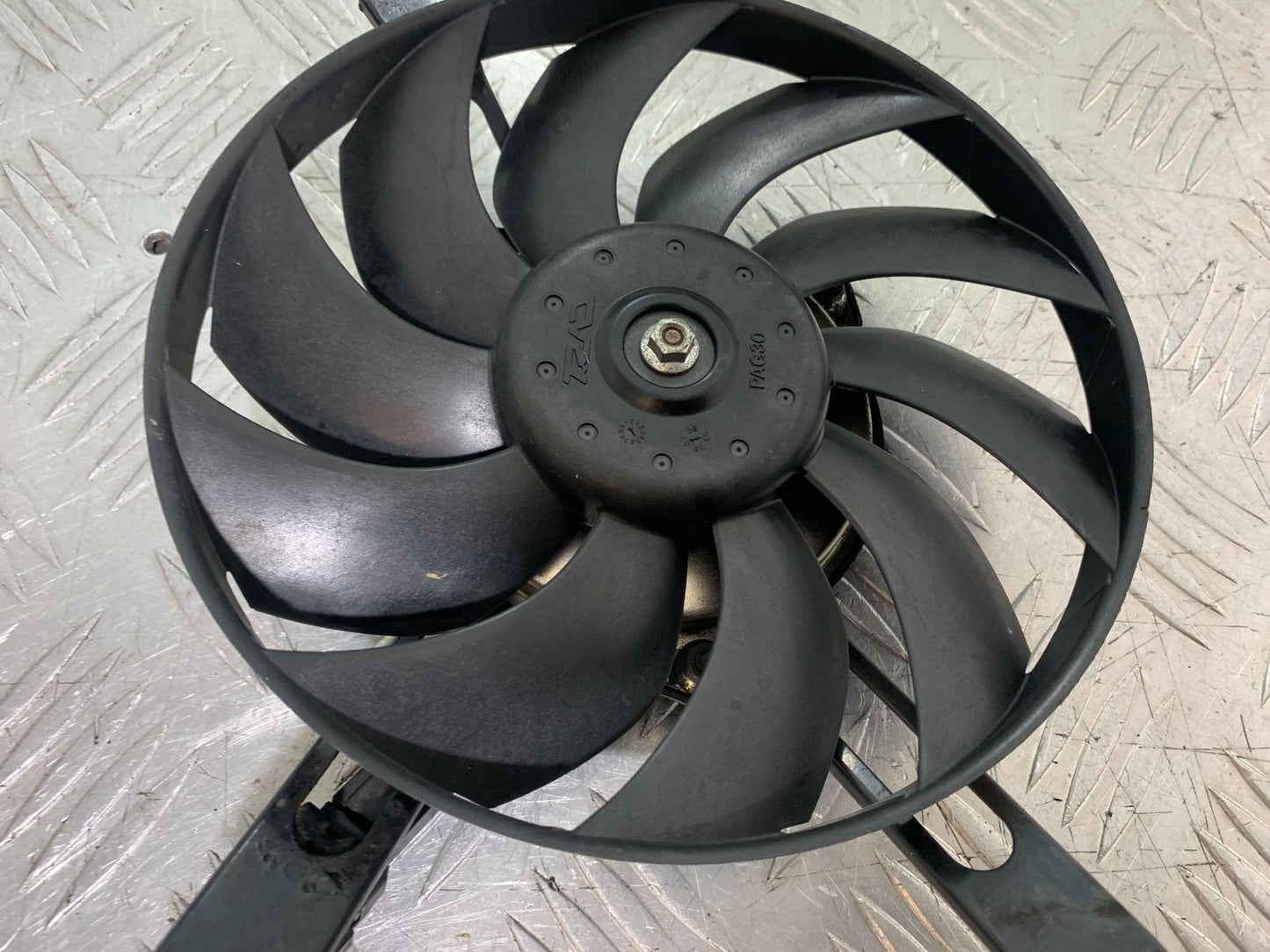 HONDA CBR1000 rr FIREBLADE RADIATOR FAN   2008-2011 (CMB1253)