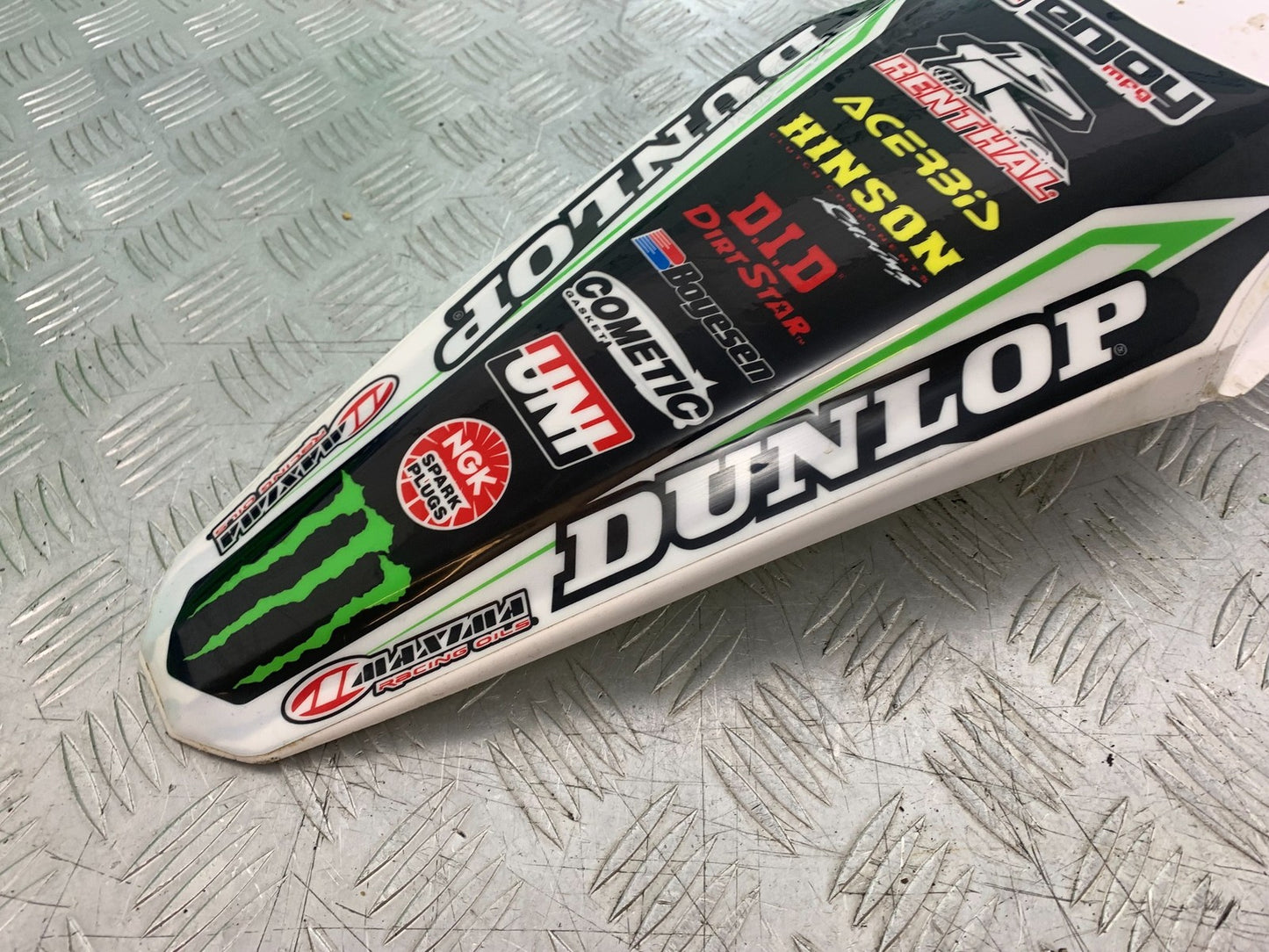 KAWASAKI KXF450 KXF 450 REAR MUDGUARD  YEAR 2013 CMB1217)