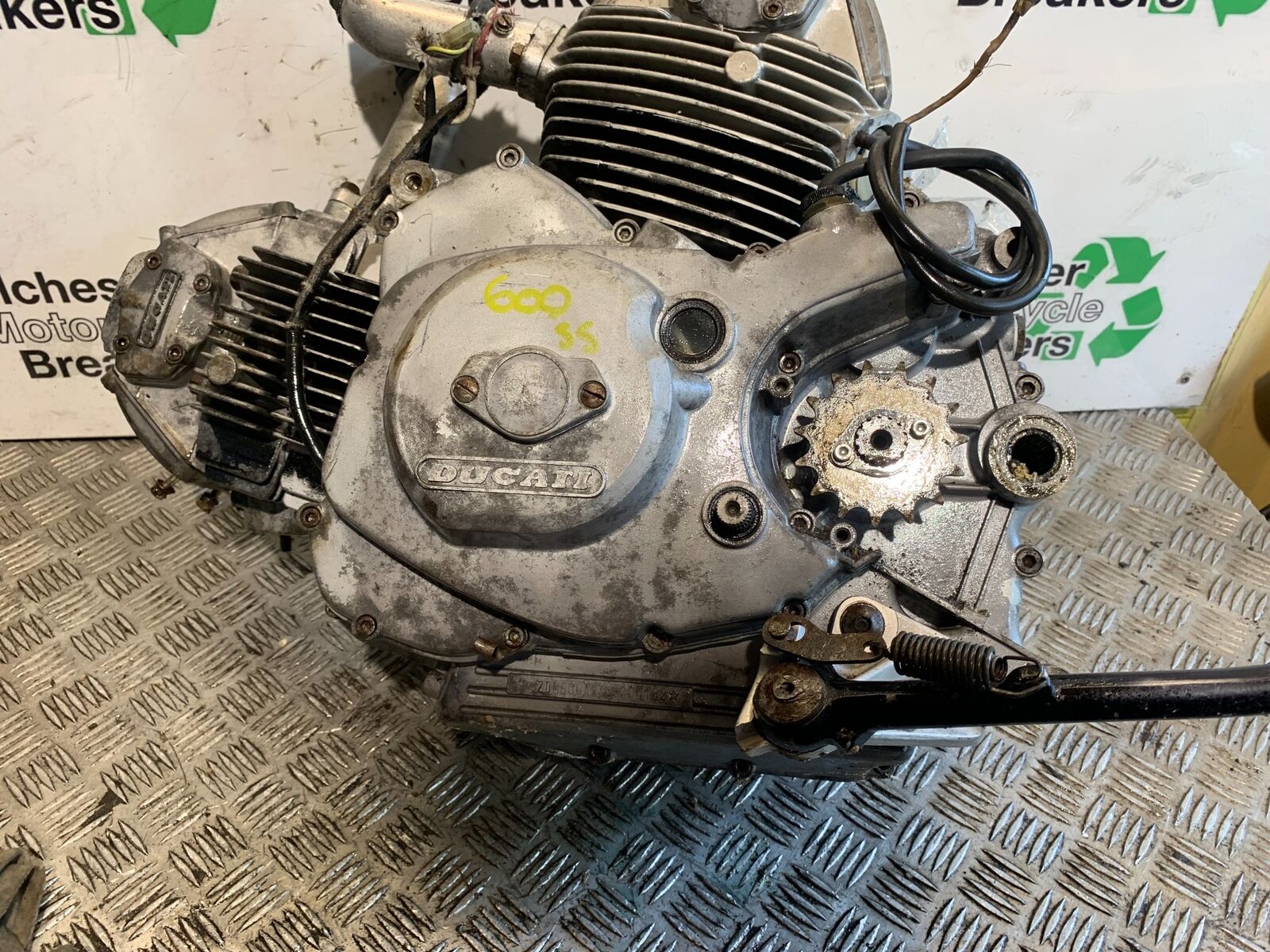 DUCATI 600ss 600 ss ENGINE  YEAR 1991-98 (STOCK 987)