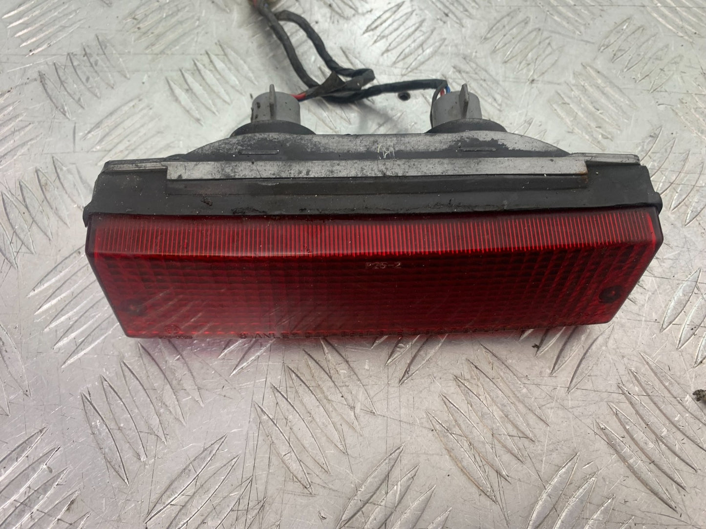 KAWASAKI GPZ600 GPZ 600 REAR LIGHT  YEAR 1988-90 (CMB1258)
