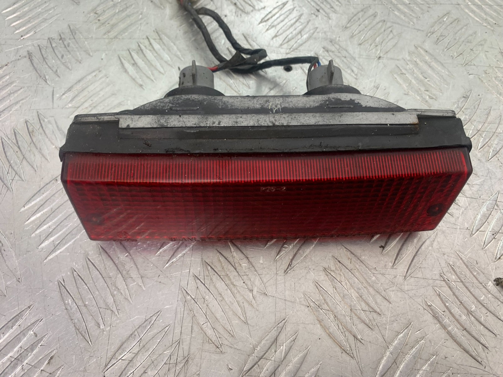 KAWASAKI GPZ600 GPZ 600 REAR LIGHT  YEAR 1988-90 (CMB1258)