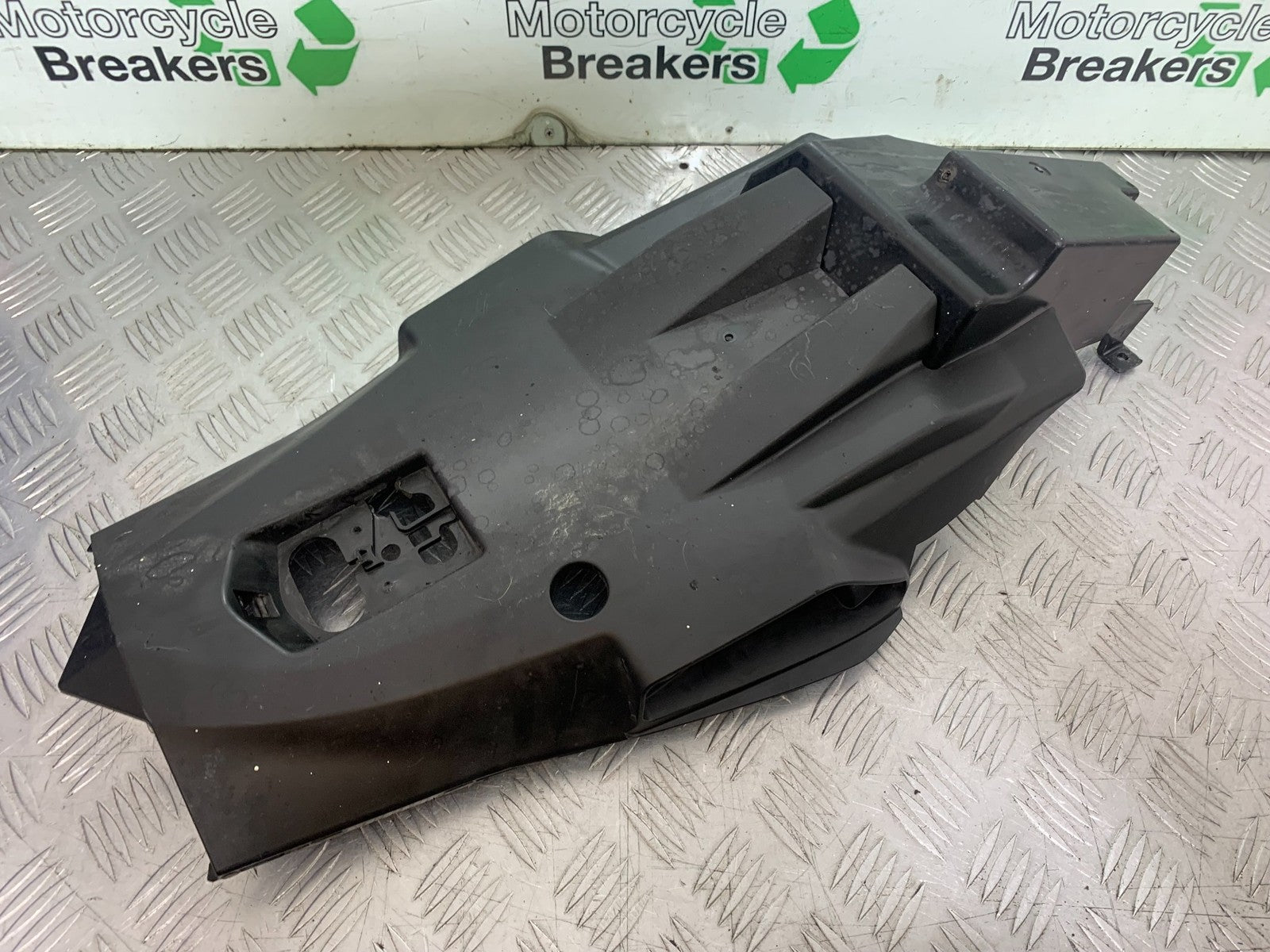 KAWASAKI Z1000 SX UNDERTRAY  YEAR 2014-16 (CMB1264)