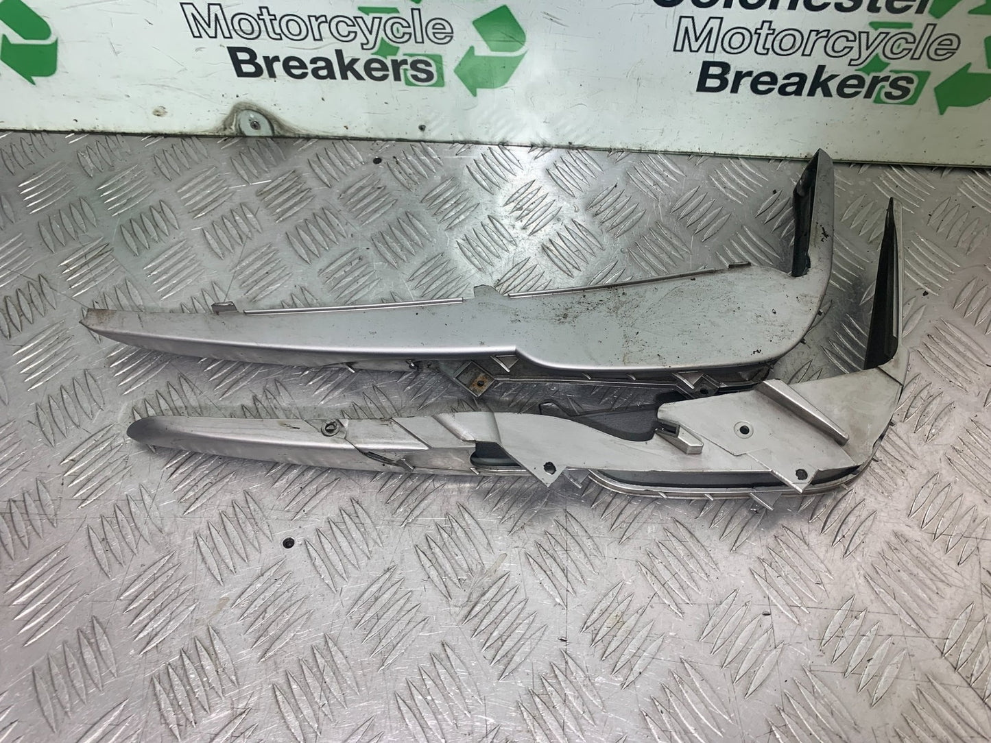 BMW K1200 K 1200 LT LEFT AND RIGHT SIDE TRIM   YEAR 1999-07 (CMB1271)
