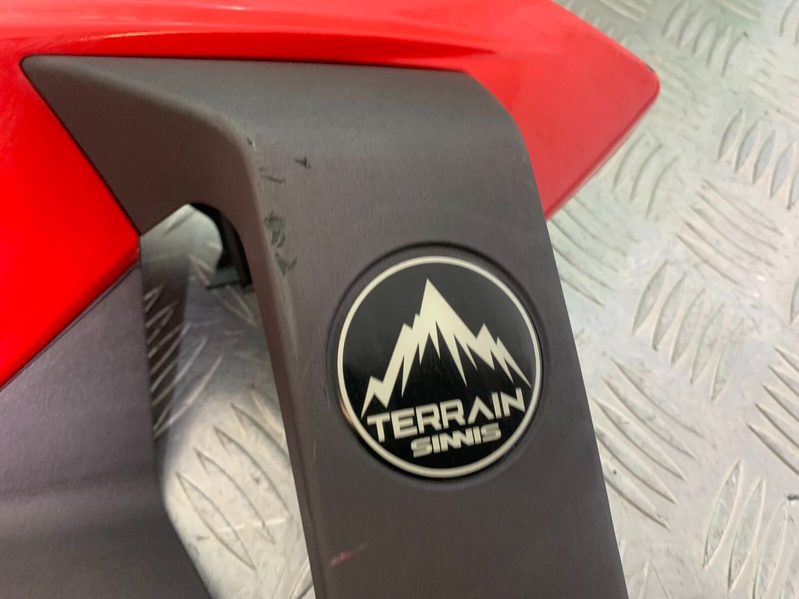 SINNIS TERRAIN 125 RIGHT FAIRING PANEL YEAR 2018 (CMB1123)