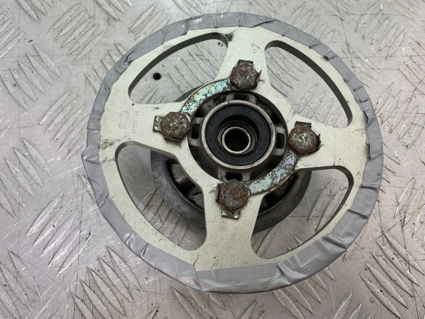 YAMAHA YBR125 YBR 125 SPROCKET CARRIER   YEAR 2010-2017 (CMB1252)