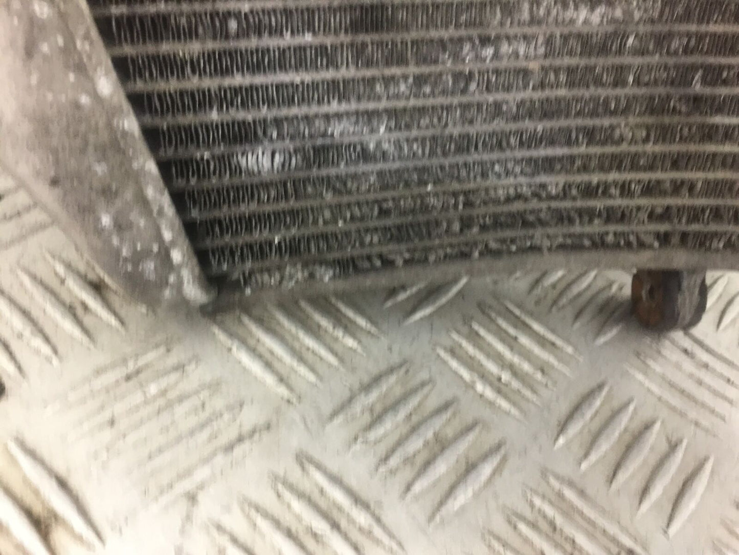 SUZUKI GSXR750 K6 K7 RADIATOR YEAR 2007 (STOCK 634)