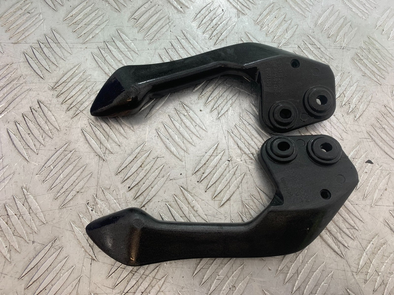 BENELLI BN125 BN 125 GRAB RAILS  YEAR 2018-2021 (CMB1245)