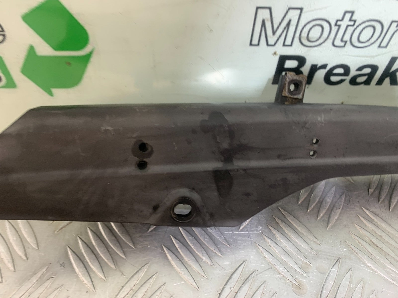 HONDA CBF125 CBF 125 CHAIN GUARD YEAR 2009-14 (CMB1182)