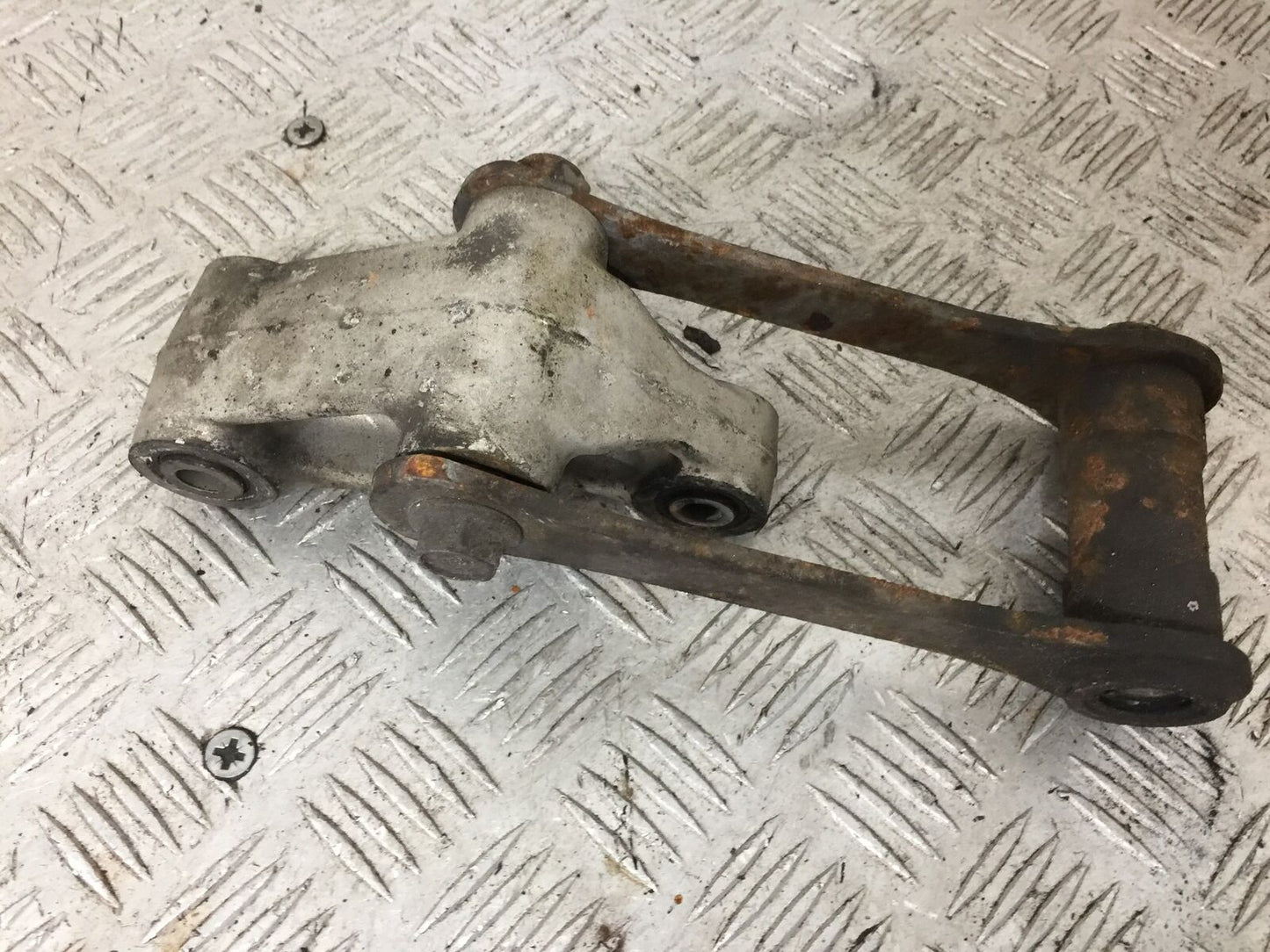 HONDA GL1800 GL 1800 REAR SHOCK LINKAGE   YEAR 2004-10 ABS (STOCK 890)