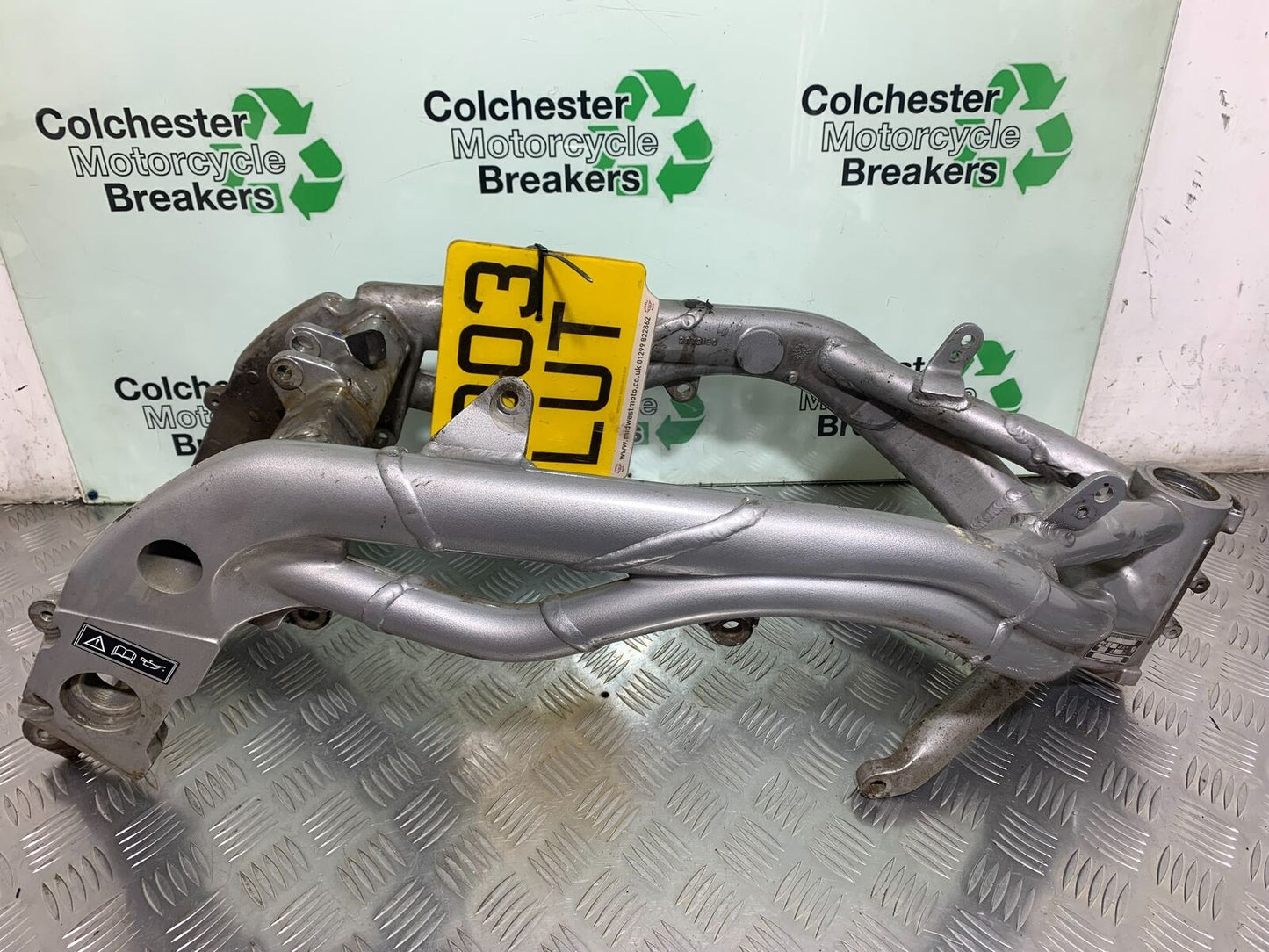 TRIUMPH DAYTONA T595 955i FRAME REG LOG BOOK  (STOCK 981)