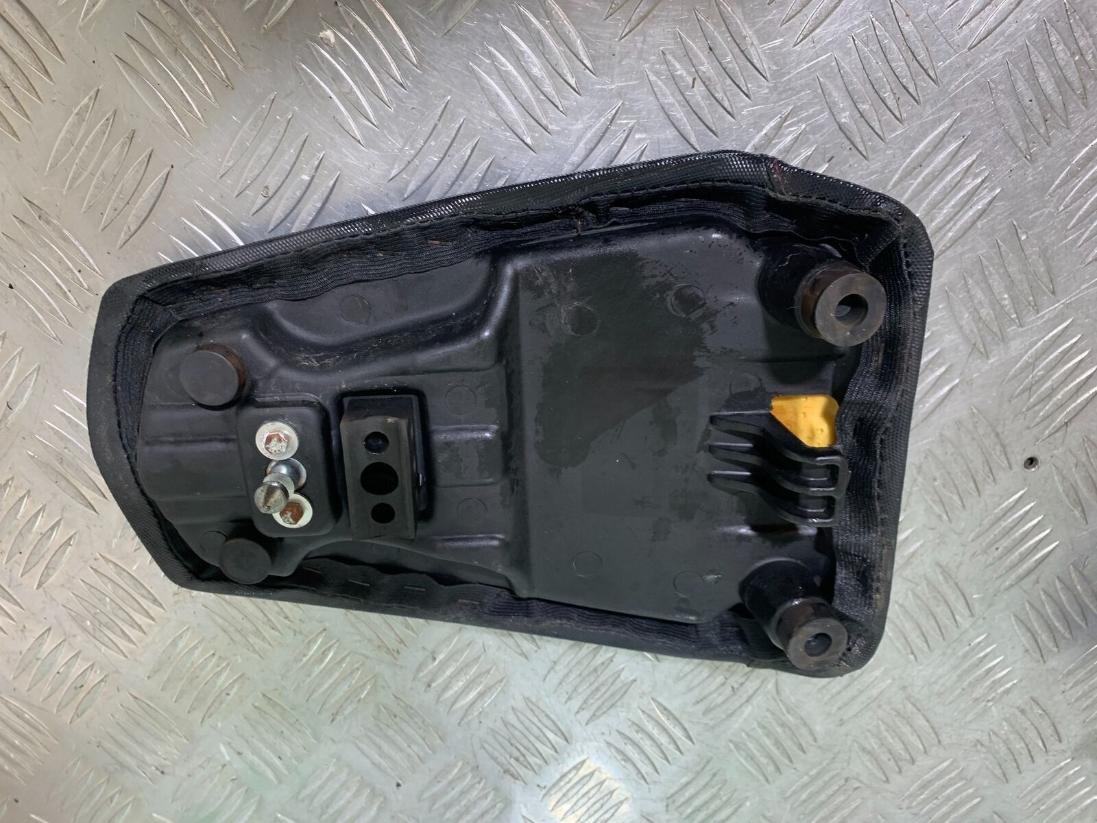 BENELLI BN125 BN 125 REAR  SEAT   YEAR 2018-2021 (CMB1080)
