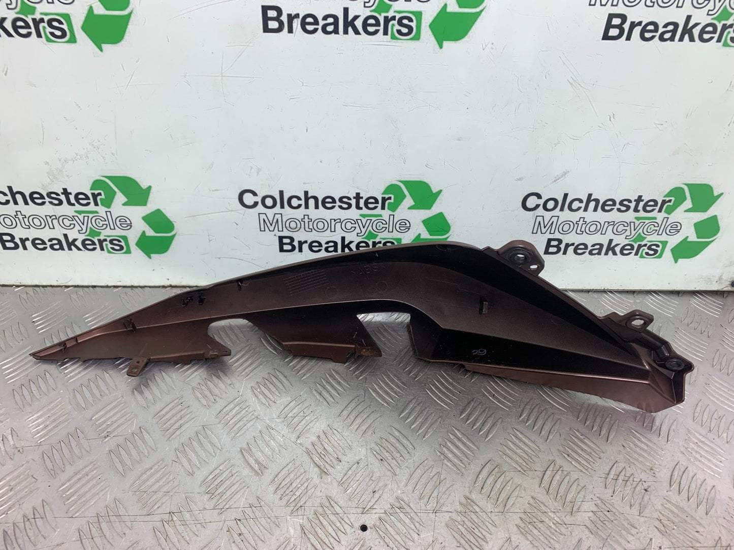 YAMAHA XMAX 300 RIGHT SEAT PANEL  YEAR 2017-2020 (CMB1218)