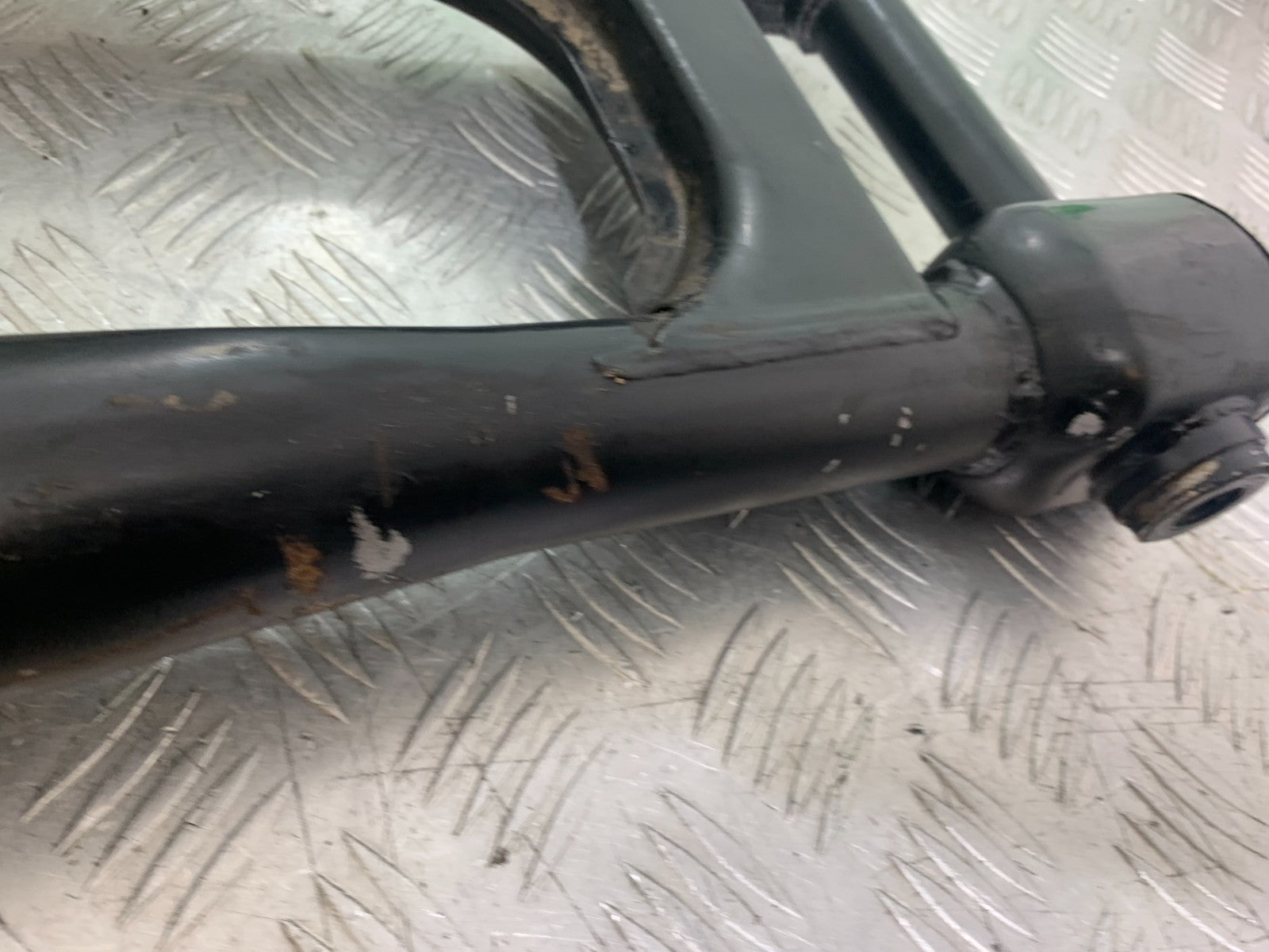 HONDA VT700 VT 700 SHADOW SWINGARM  YEAR 1984-85 (CMB1328)