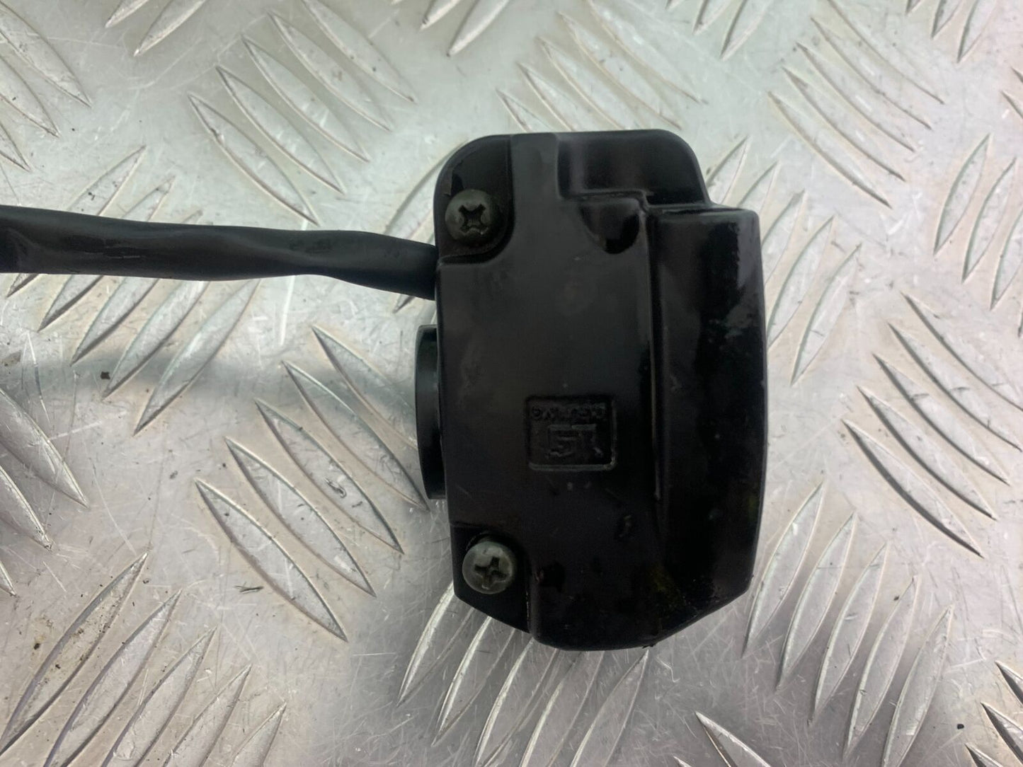 NECO GPX125 RIGHT SWITCH GEAR  YEAR 2016-2021 (CMB1052)