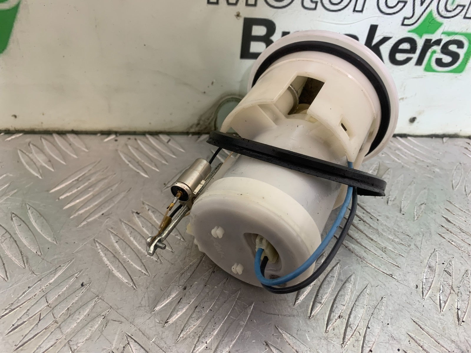 HONDA CBR1000 RR CBR 1000RR FIREBLADE PETROL FUEL PUMP 2008-2011 (CMB1179)