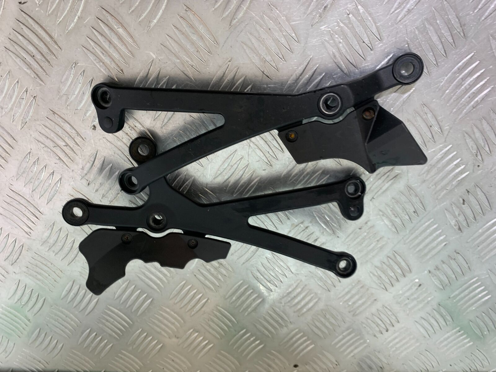 KTM 990 SUPERMOTO T ENGINE BRACKETS  YEAR 2010-2011  (CMB1067)