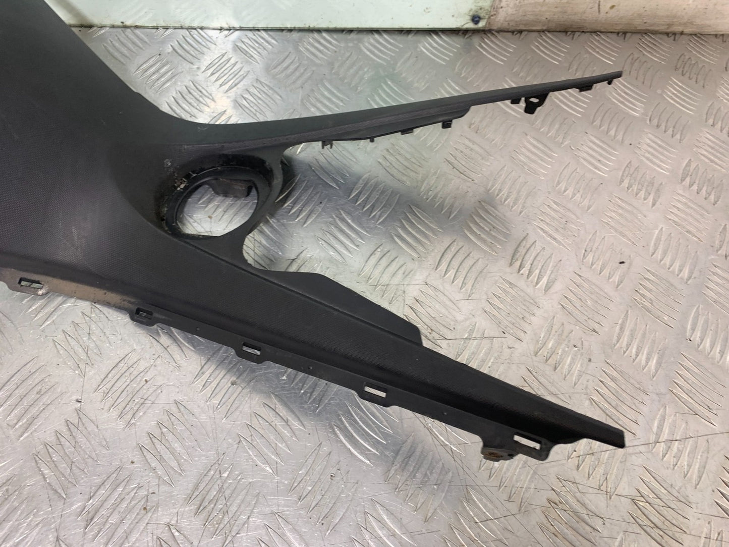 YAMAHA XMAX 125 XMAX-125 INFILL PANEL YEAR 2015-2020  (CMB1266)