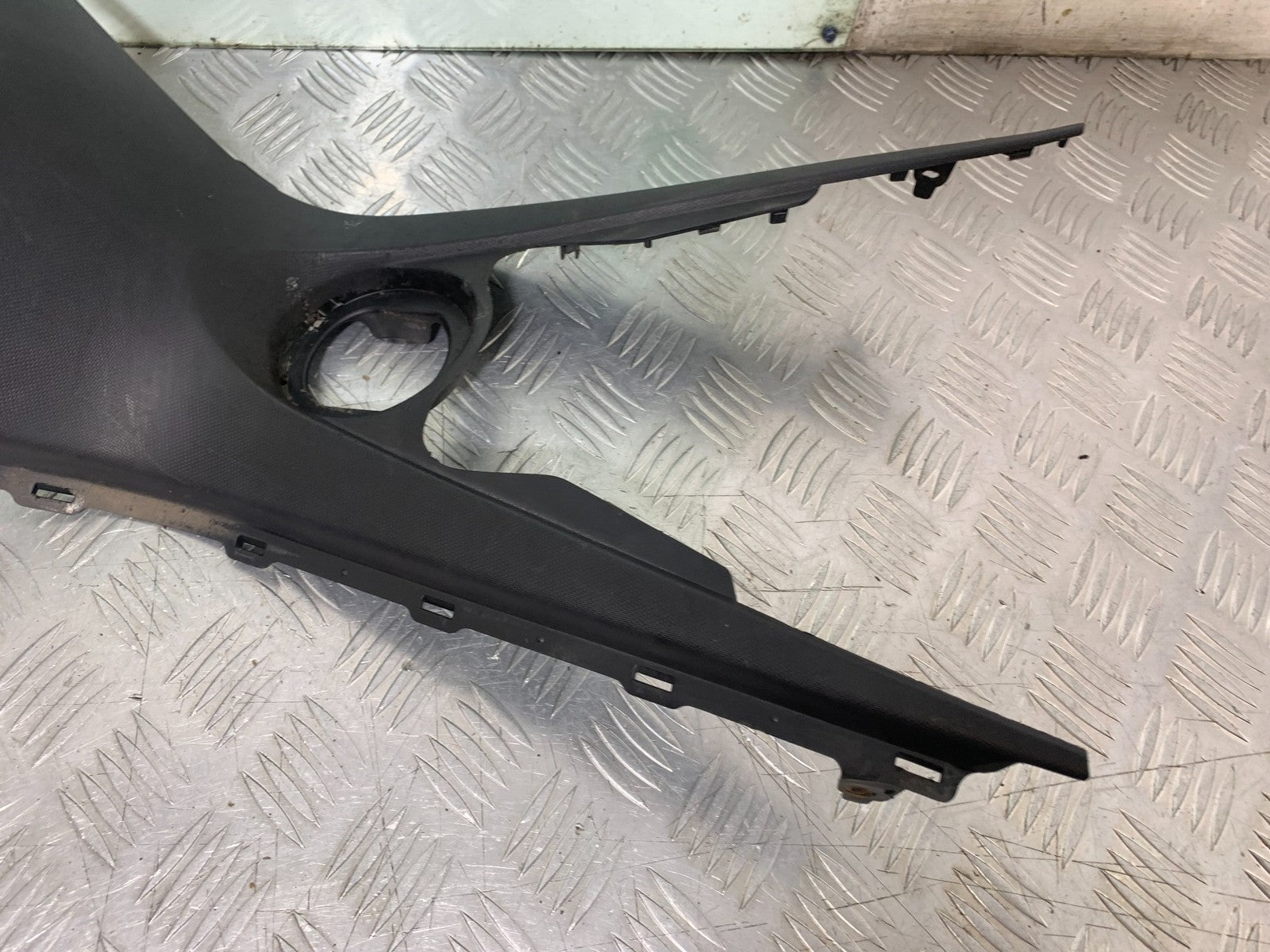 YAMAHA XMAX 125 XMAX-125 INFILL PANEL YEAR 2015-2020  (CMB1266)
