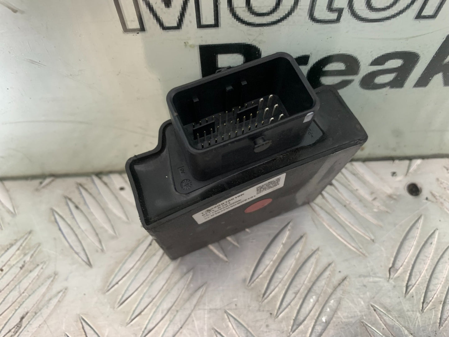 BSA 650 GOLD STAR ECU LOCKS KEY YEAR 2022-2025 (CMB1262)