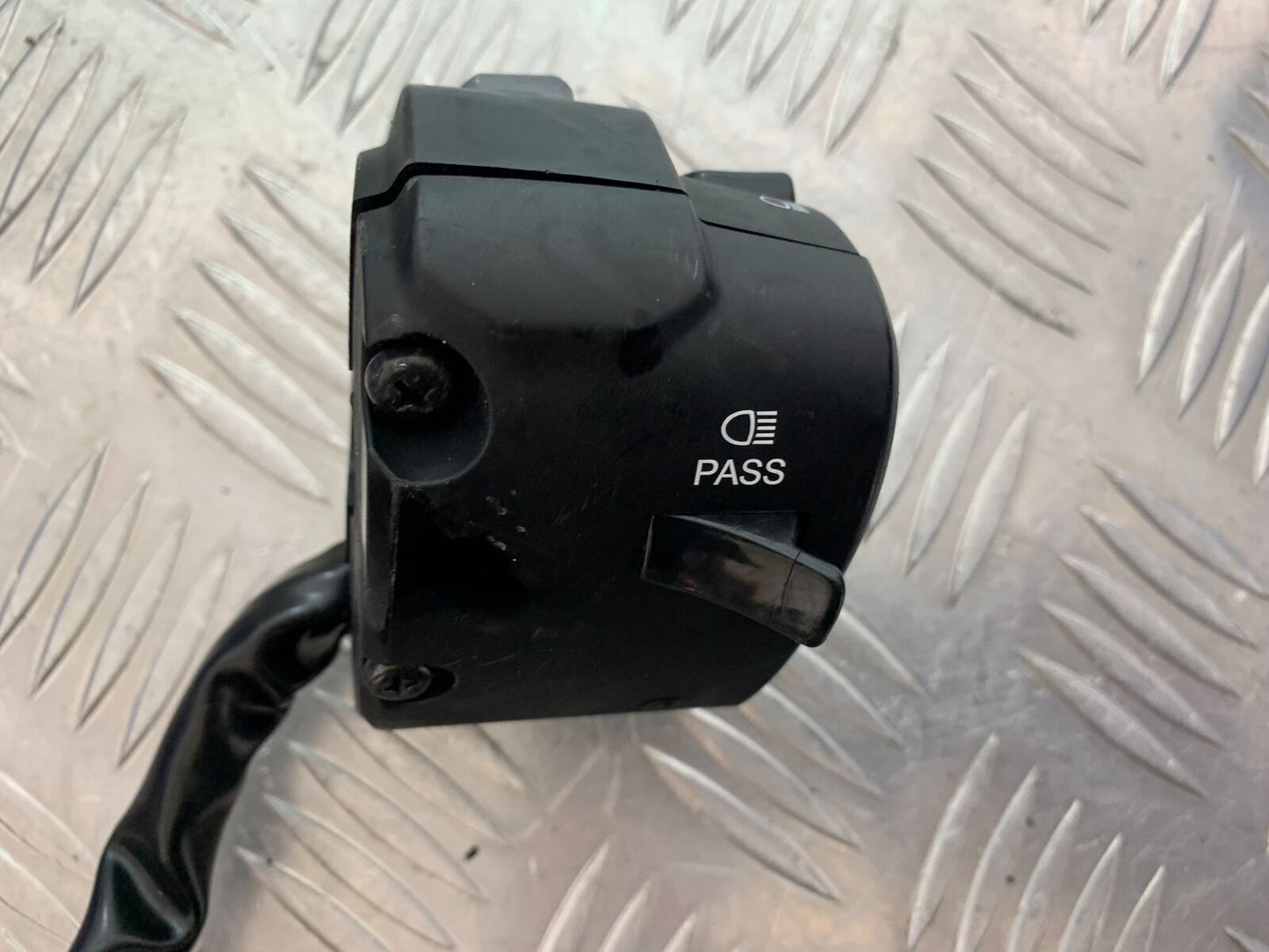 KAWASAKI ZX10R ZX 10R LEFT SWITCH GEAR  YEAR 2016-2020 (CMB1015)