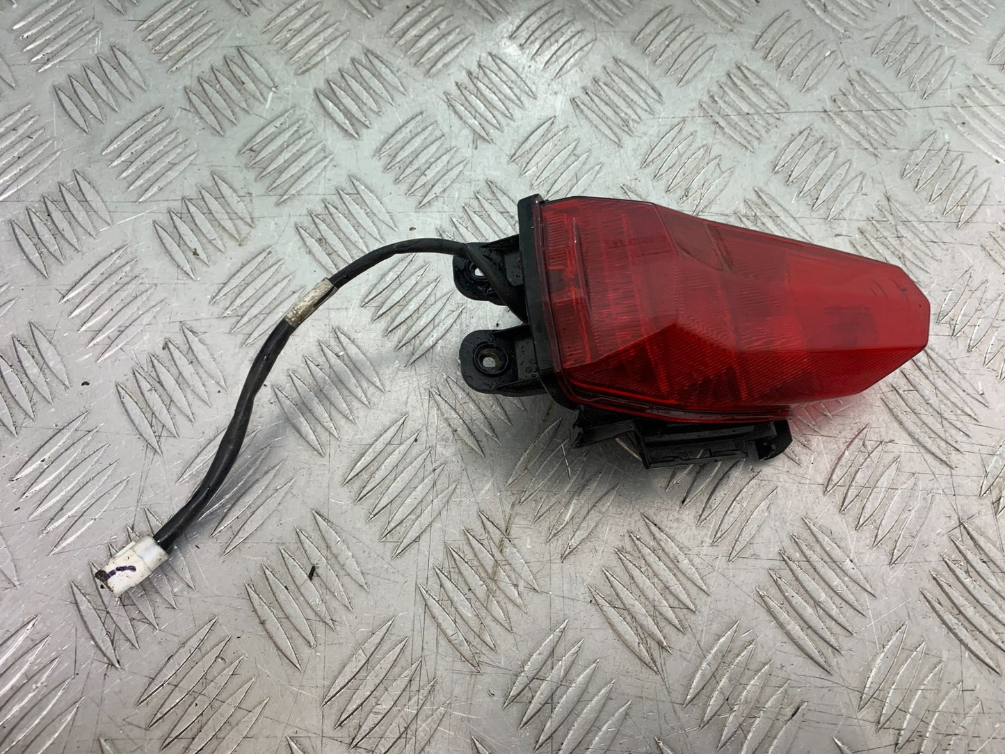 YAMAHA YZF-R125 YZF 125 REAR LIGHT YEAR 2019-2022 (CMB1263)