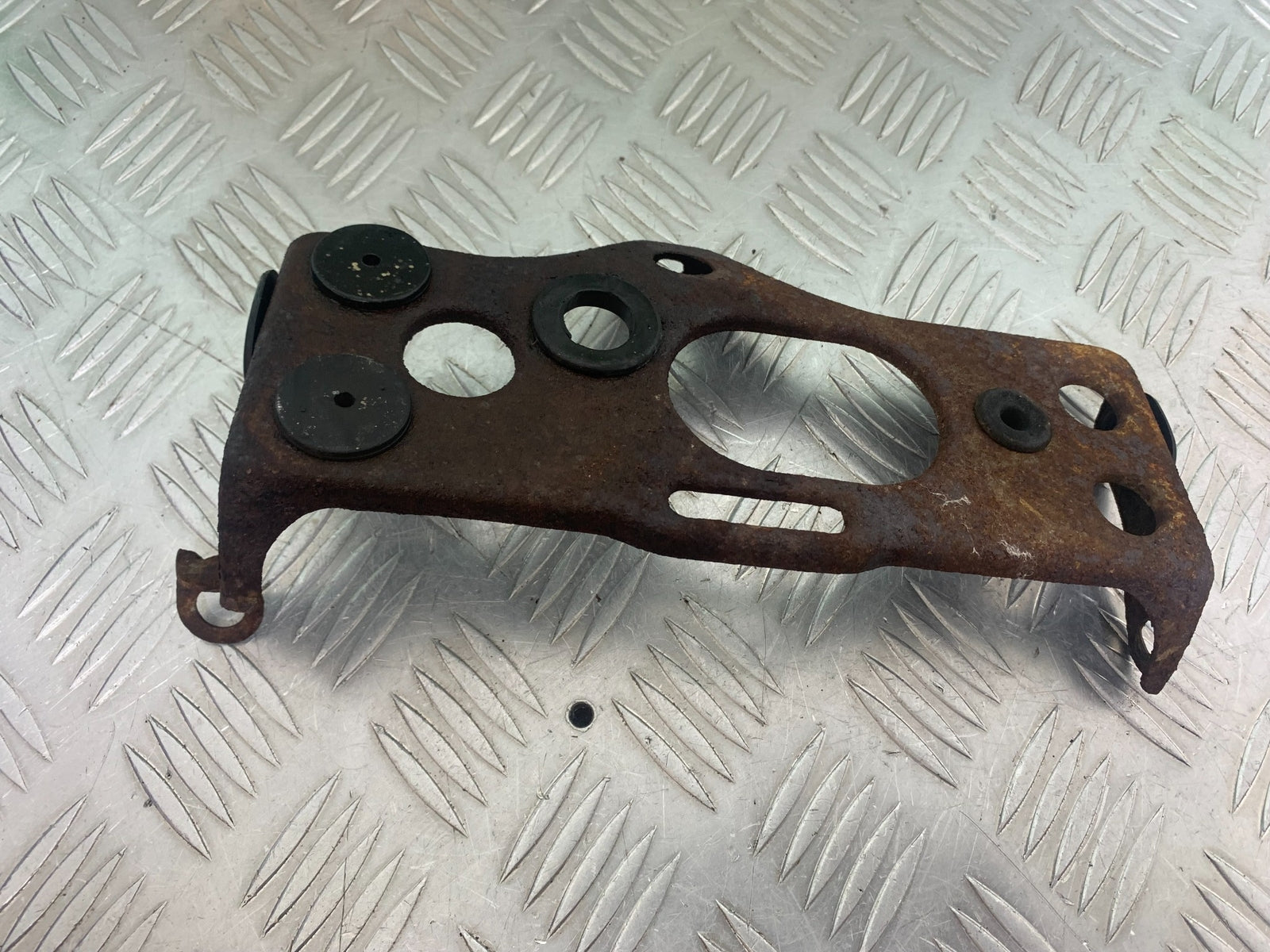 HONDA CX500 CX 500 BATTERY TRAY   YEAR 1978 1981 (CMB1137)