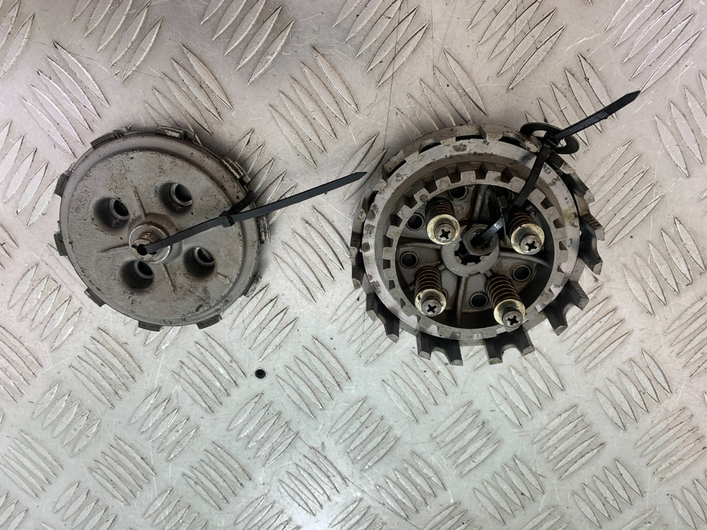 APRILIA RS50 RS 50 CLUTCH  YEAR 1996-1998 (CMB1132)
