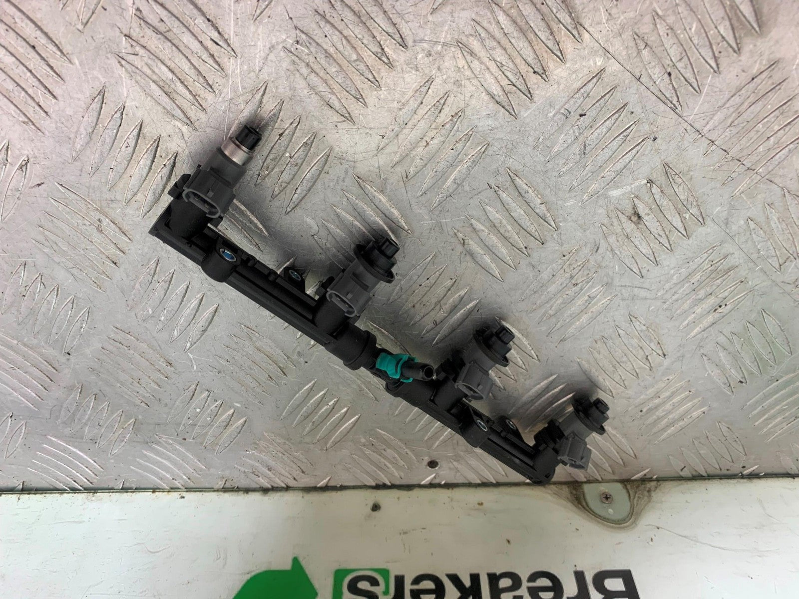 HONDA CBR1000 RR CBR 1000RR FIREBLADE FUEL INJECTORS RAIL 2008-2011 (CMB1179)